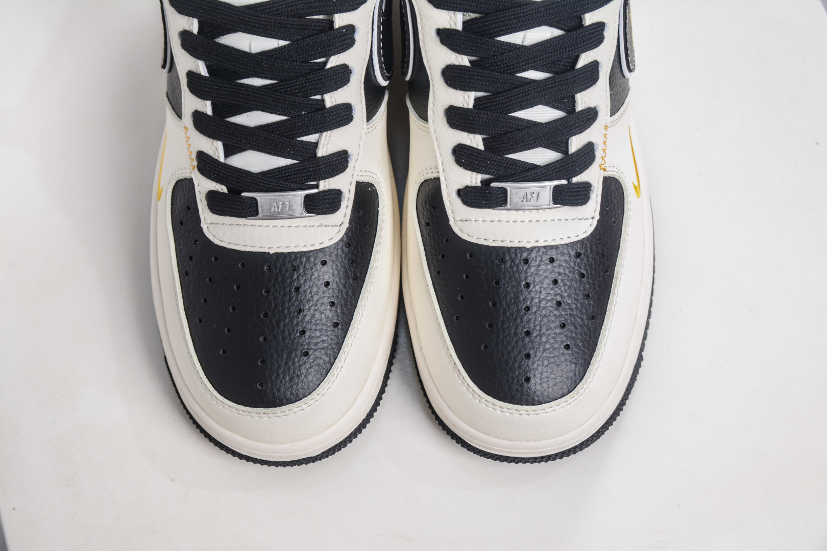 260 The North Face x NIke Air Force 1 北面联名-米黑金标 JP8028-064