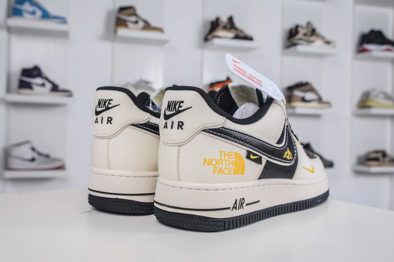 260 The North Face x NIke Air Force 1 北面联名-米黑金标 JP8028-064