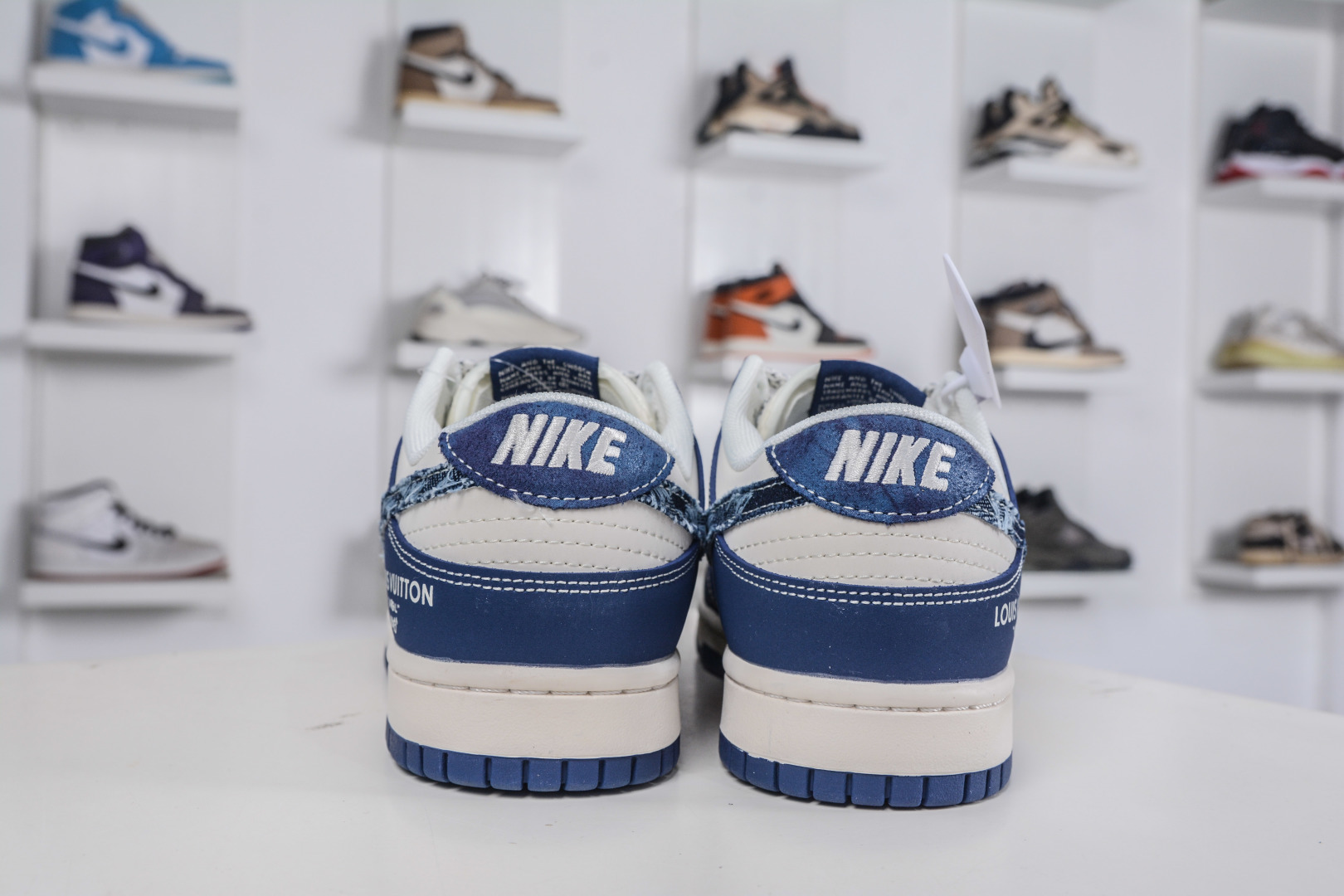 270 Nike SB Dunk Low x Louis VuittAJ1 Low LV联名-白蓝做旧牛仔勾 XS6089-631