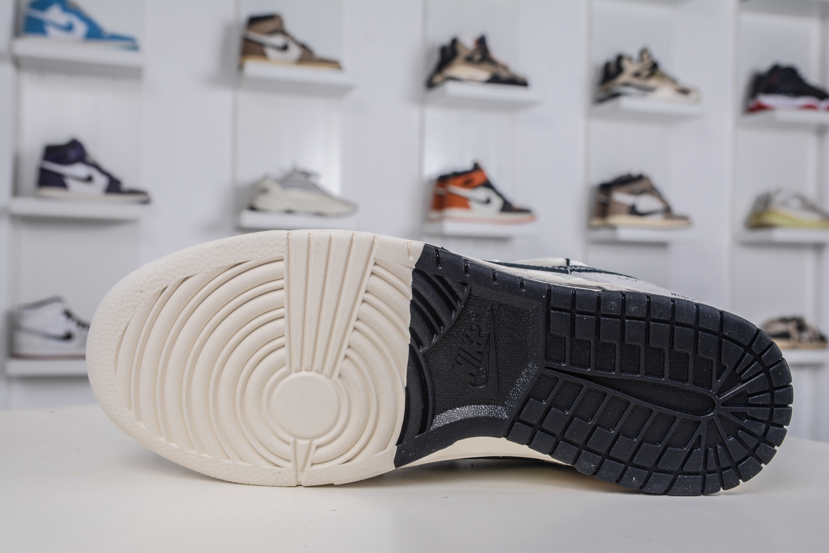 290 Nike SB Dunk Low x Louis VuittLV联名-白灰涂鸦抽绳 CX5050-Y33