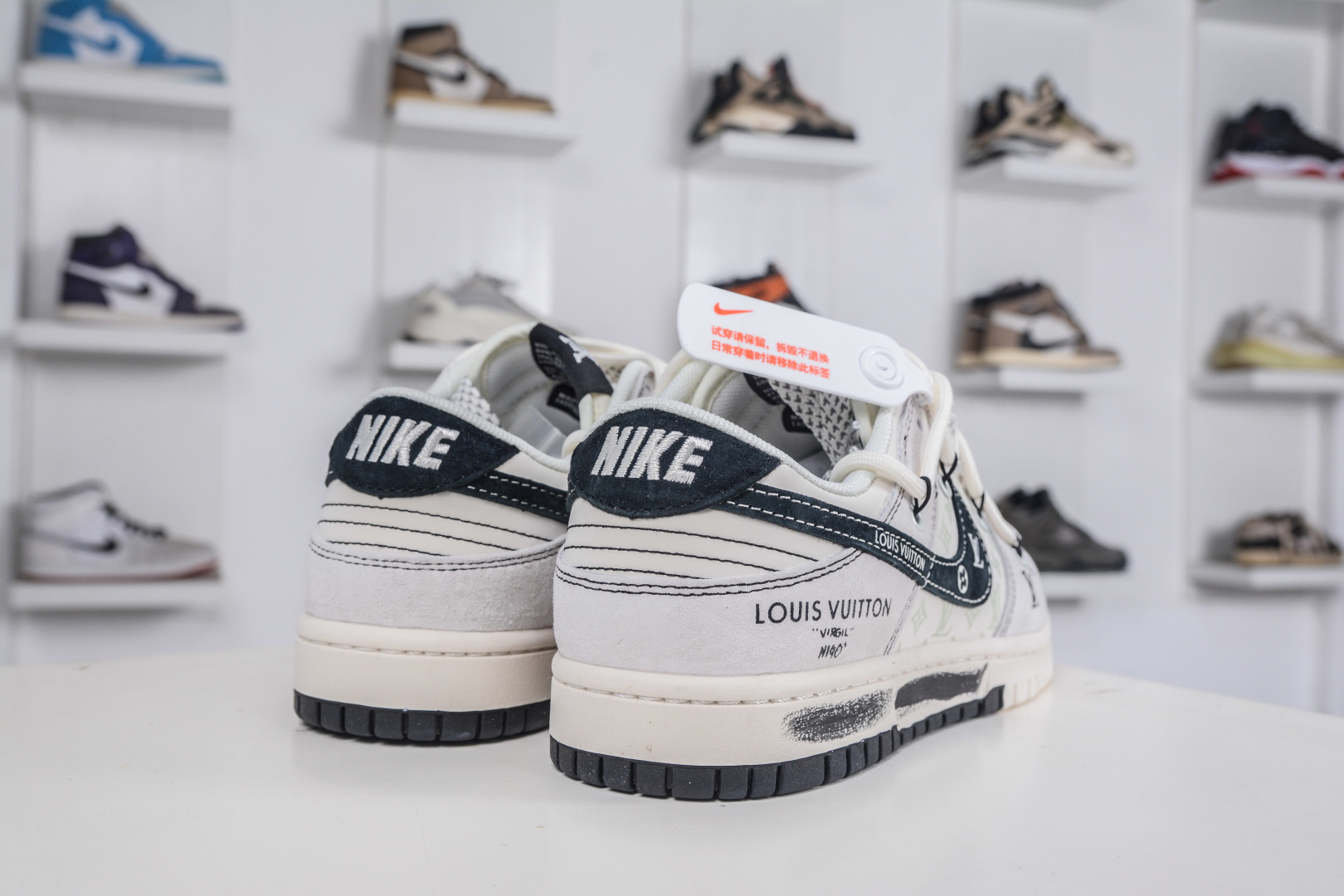 290 Nike SB Dunk Low x Louis VuittLV联名-白灰涂鸦抽绳 CX5050-Y33