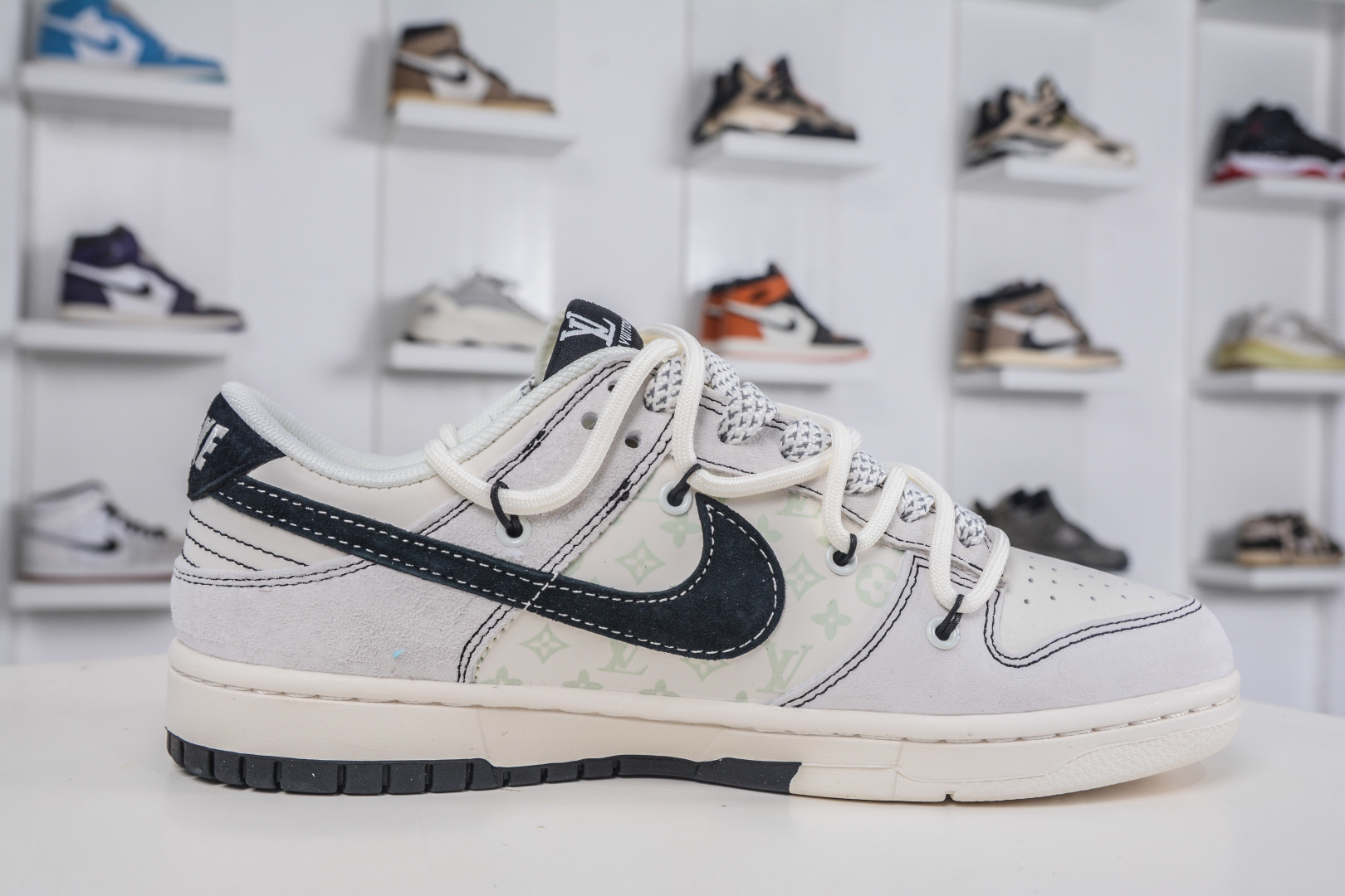 290 Nike SB Dunk Low x Louis VuittLV联名-白灰涂鸦抽绳 CX5050-Y33