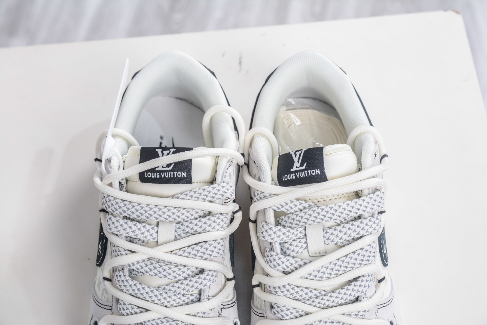 290 Nike SB Dunk Low x Louis VuittLV联名-白灰涂鸦抽绳 CX5050-Y33