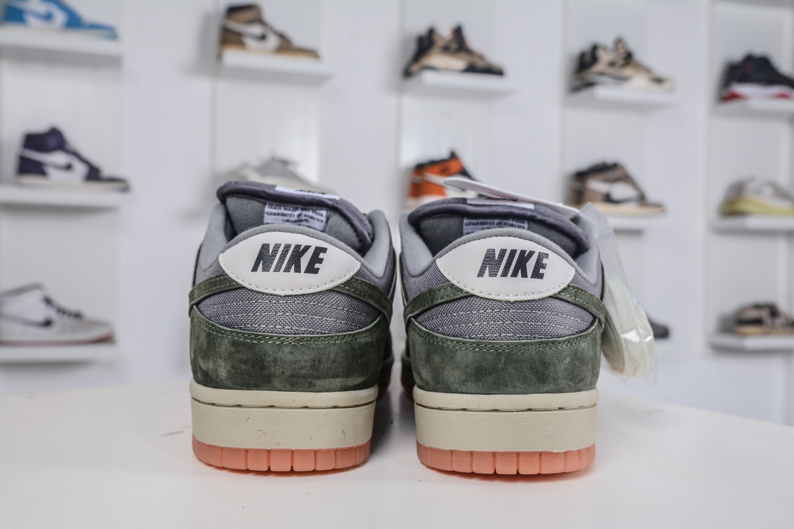 200 Nike Dunk SB Low 橄榄绿 HJ0367-301