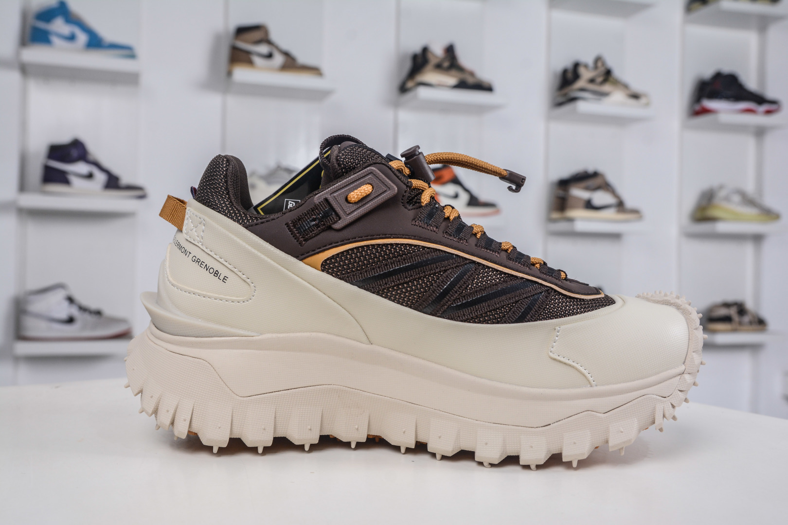 480 Moncler盟可睐 Trailgrip GTX 减震抗撕裂户外运动鞋