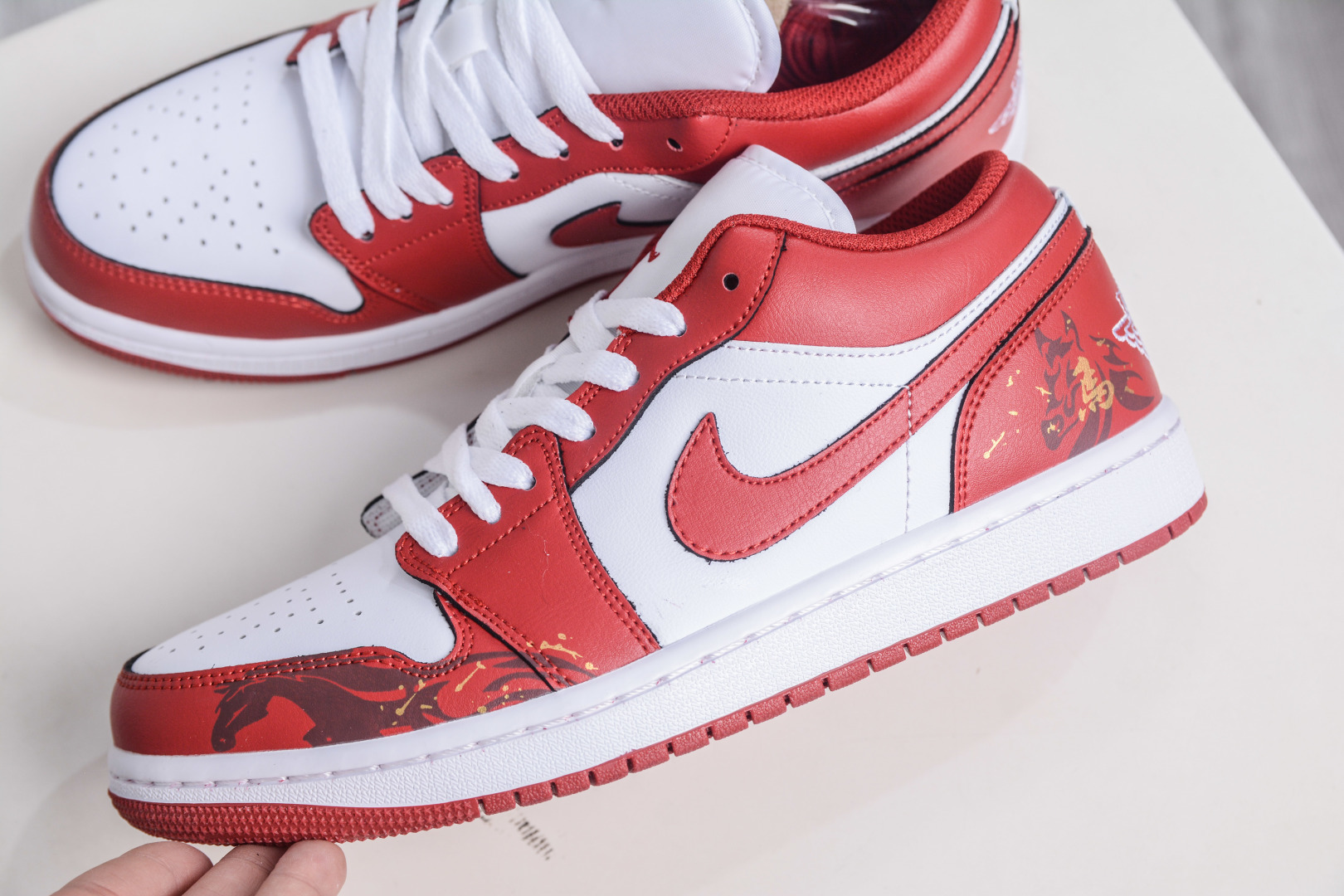 220 Air Jordan 1 Low 新春福马 马年白红 553558-166