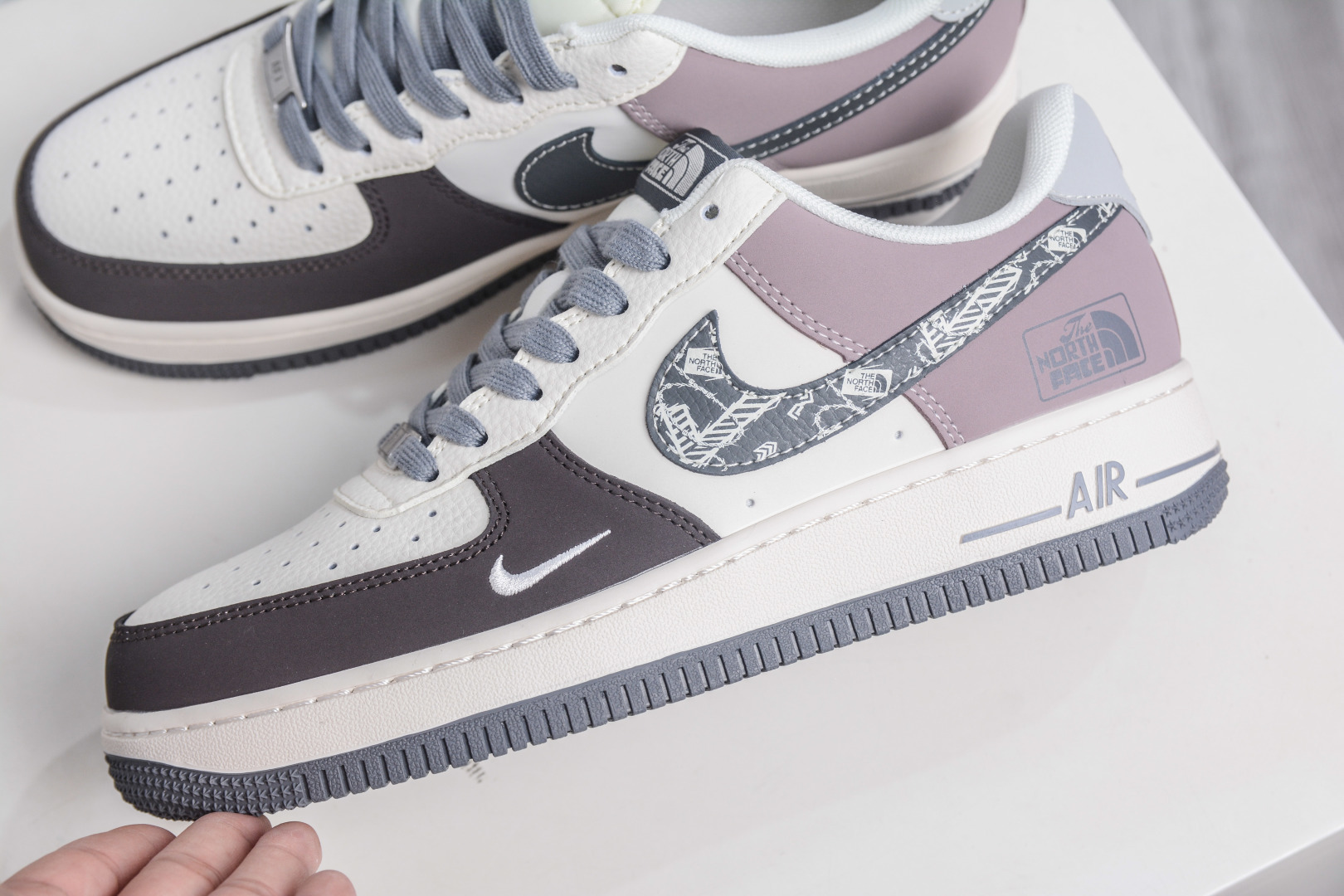 260 The North Face x NIke Air Force 1 北面联名- 白棕小勾 QW5606-271