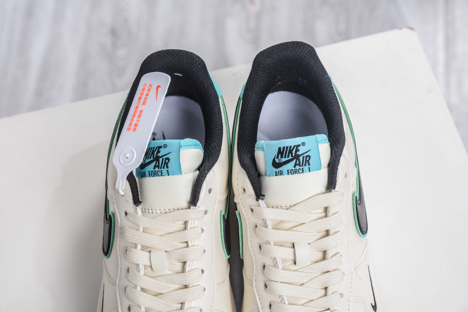 260 Nike Air Force 1 Low 07 米黑绿 NH0601-583