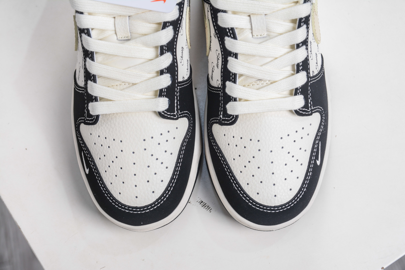 270 Nike SB Dunk Low X Stussy 斯图西联名-白黑米鳞勾 XS6089-634