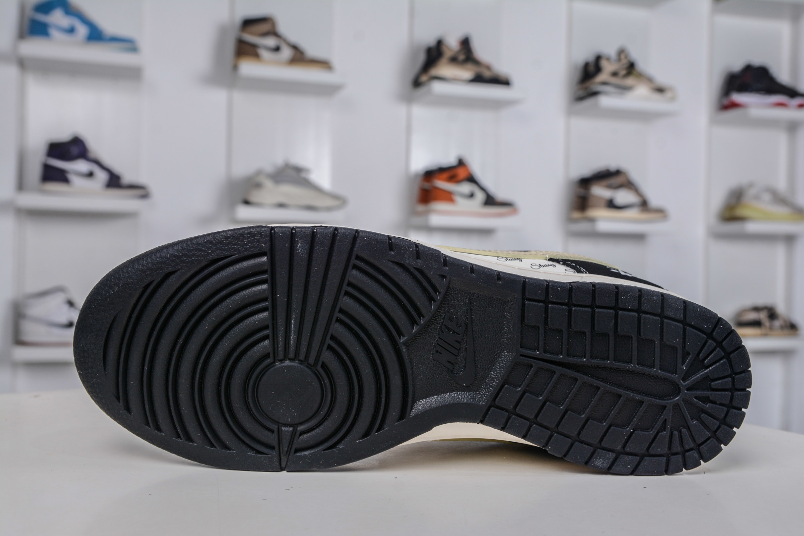 270 Nike SB Dunk Low X Stussy 斯图西联名-白黑米鳞勾 XS6089-634