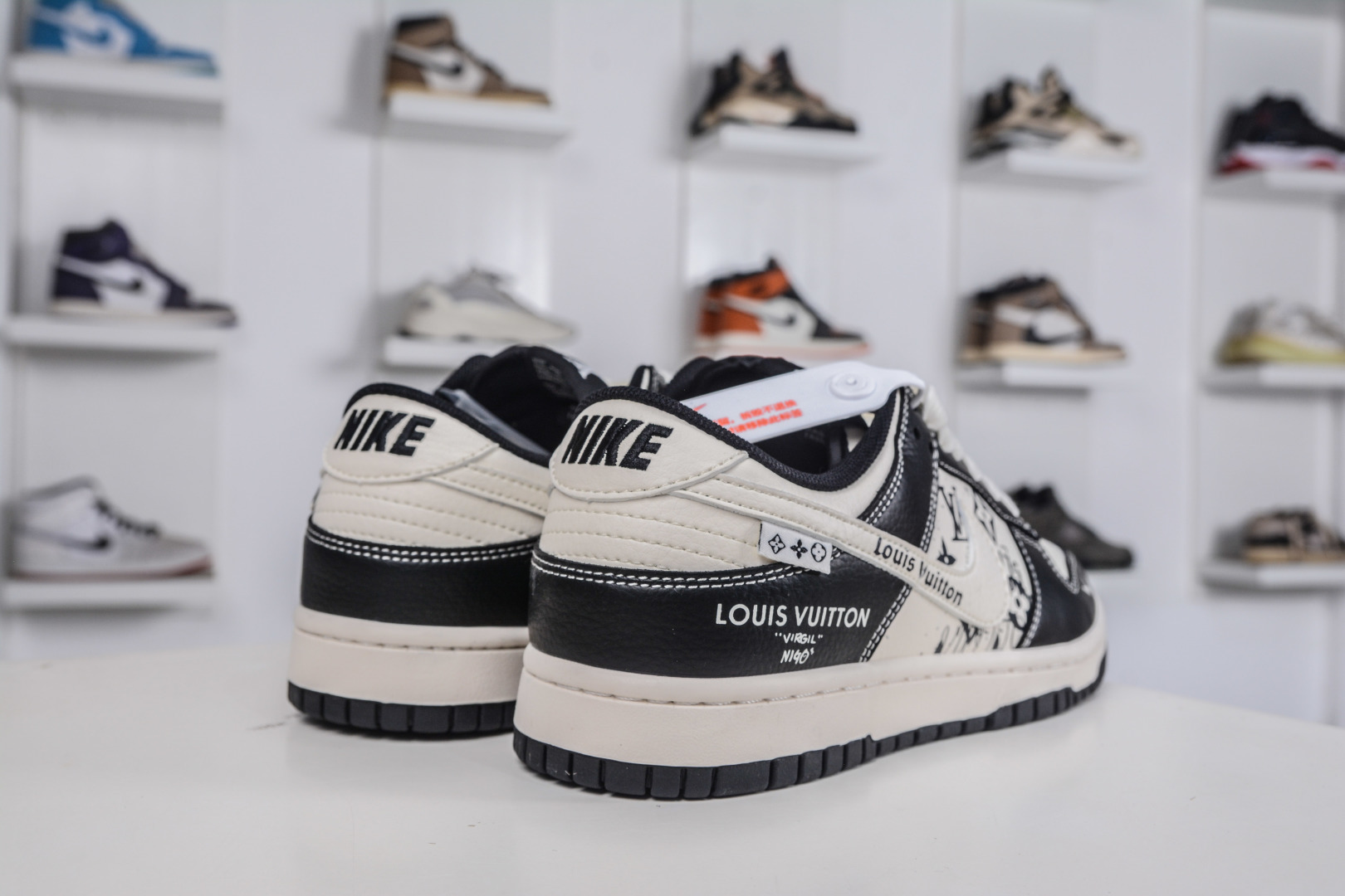 270 Nike SB Dunk Low x Louis VuittLV联名-白黑 XD1588-236