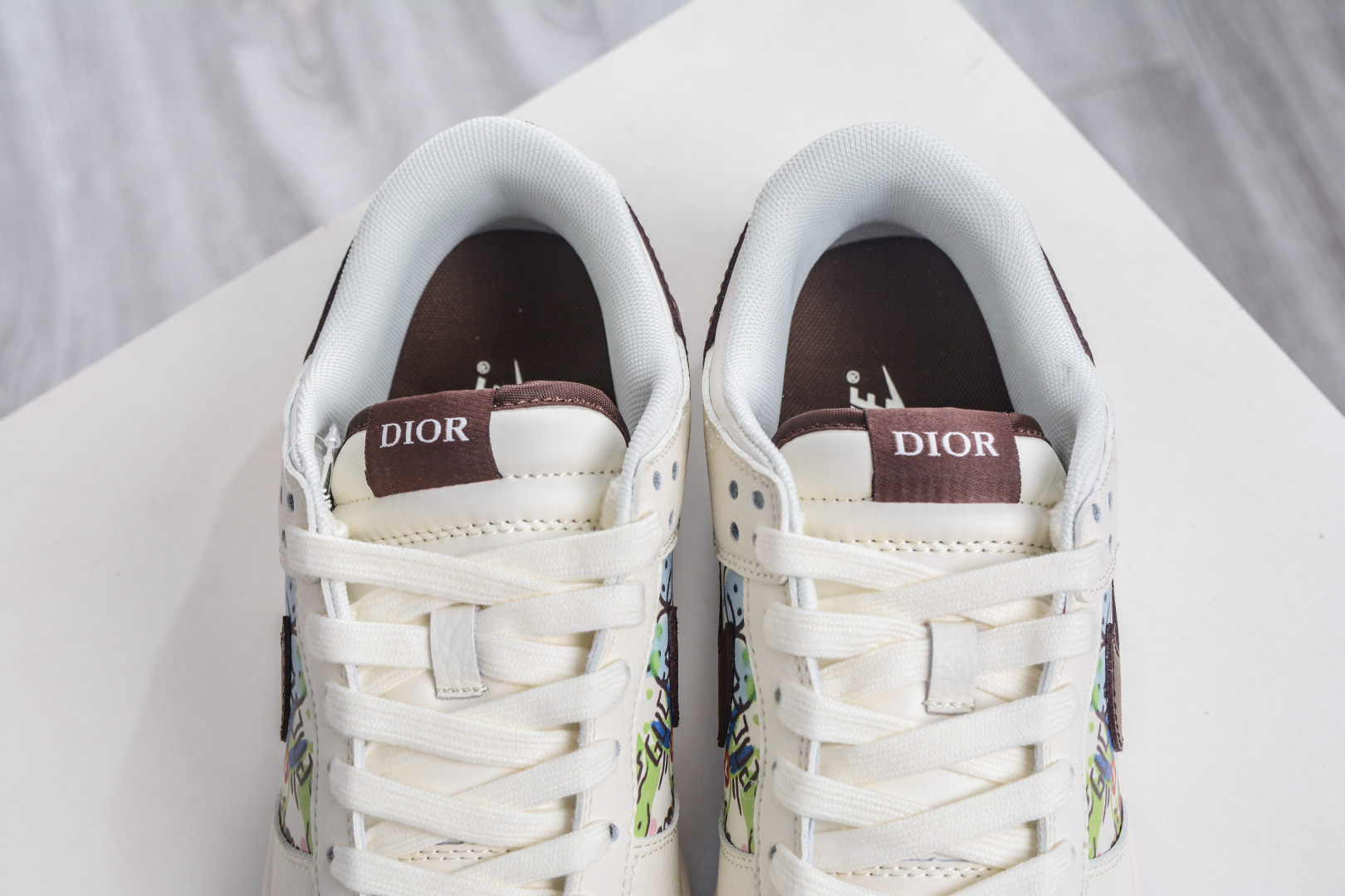 270 Nike SB Dunk Low x DIOR 迪奥联名-白棕小勾 QW5836-033