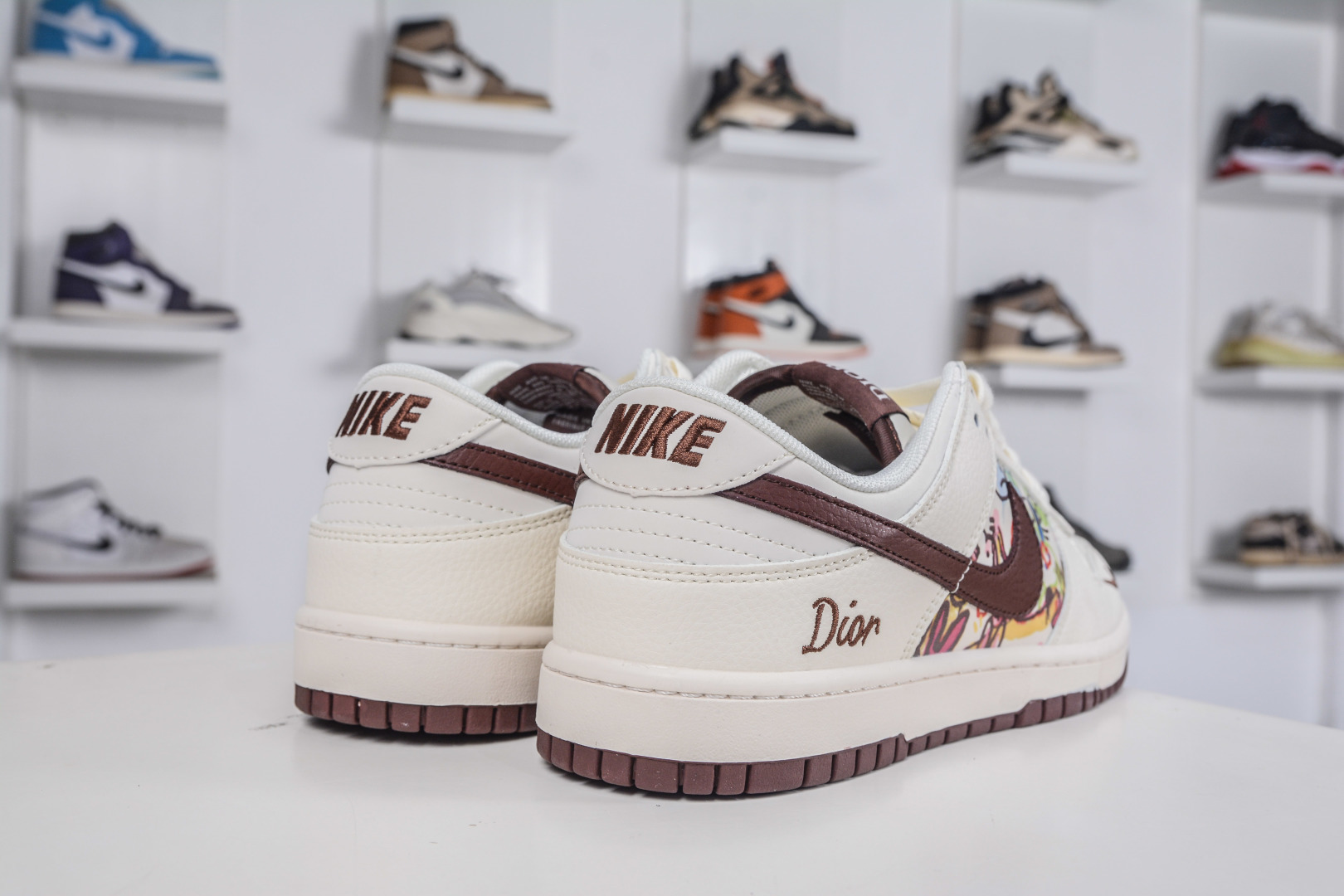 270 Nike SB Dunk Low x DIOR 迪奥联名-白棕小勾 QW5836-033