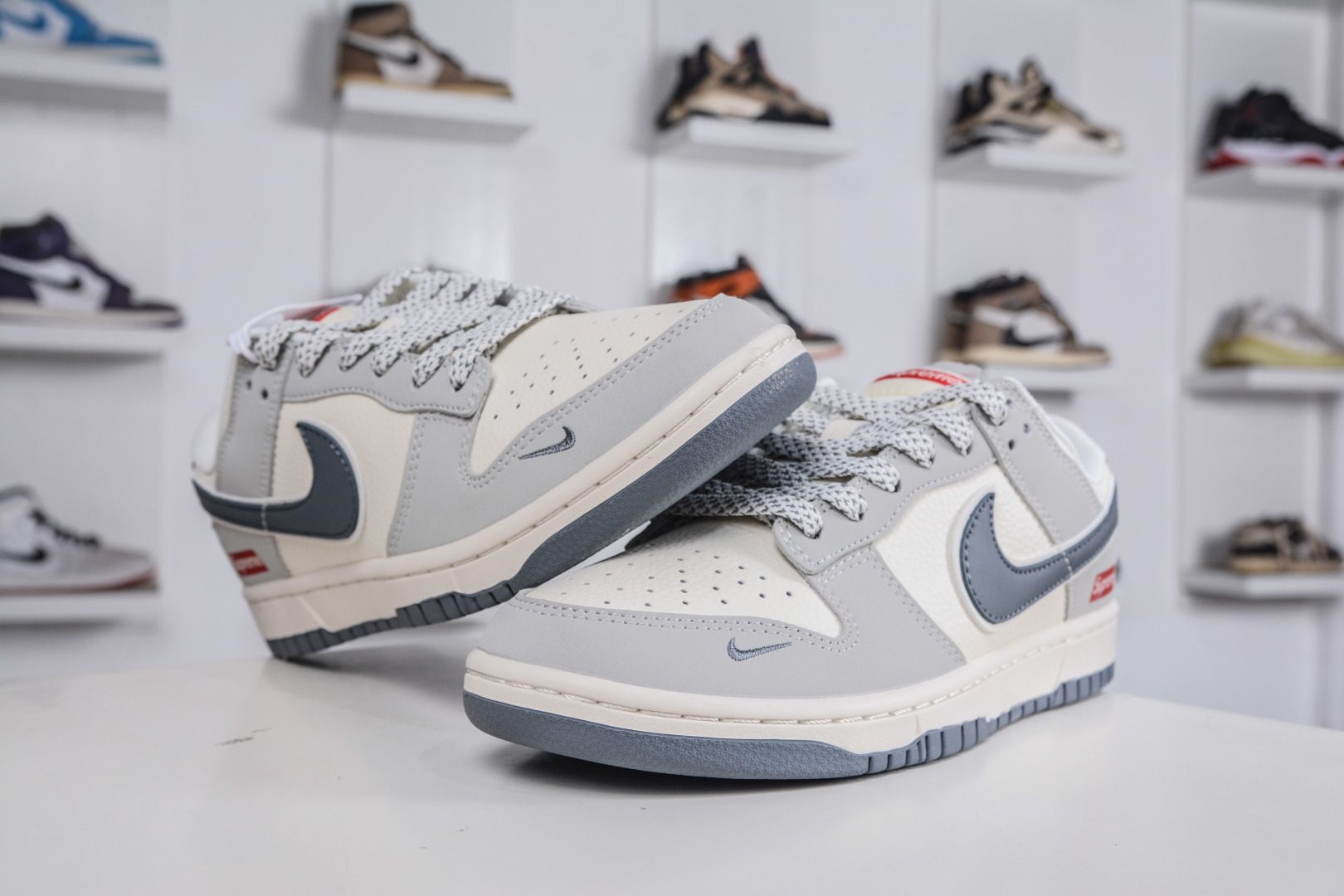 270 Nike SB Dunk Low x Superme SUP联名-米白灰红尾 JP1628-029