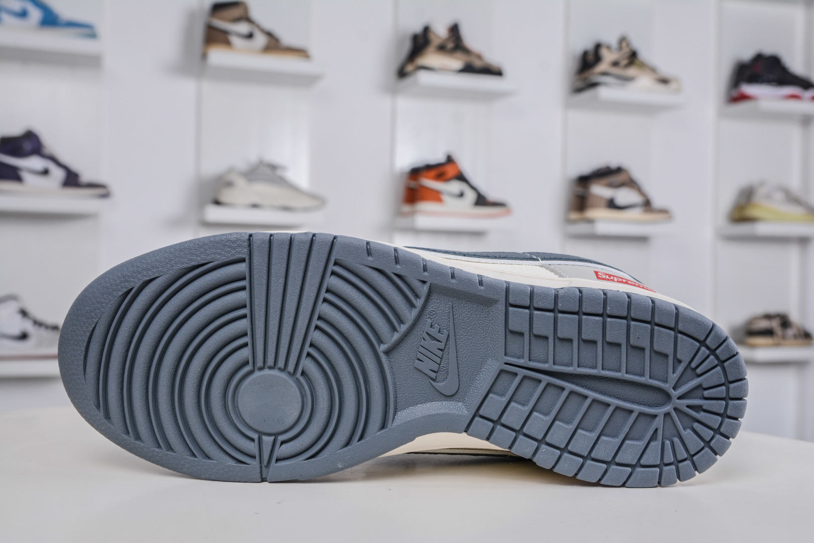 270 Nike SB Dunk Low x Superme SUP联名-米白灰红尾 JP1628-029