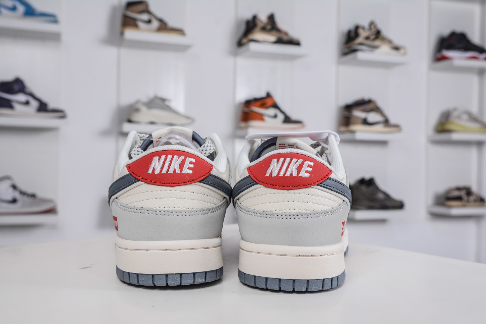 270 Nike SB Dunk Low x Superme SUP联名-米白灰红尾 JP1628-029