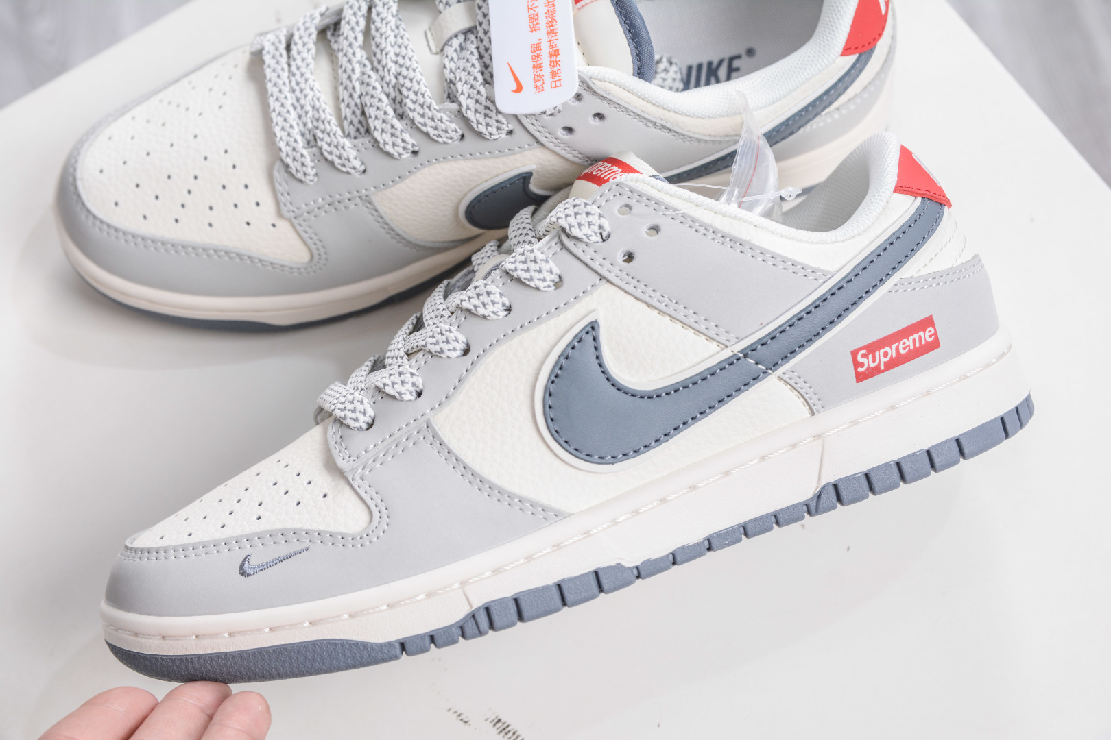 270 Nike SB Dunk Low x Superme SUP联名-米白灰红尾 JP1628-029