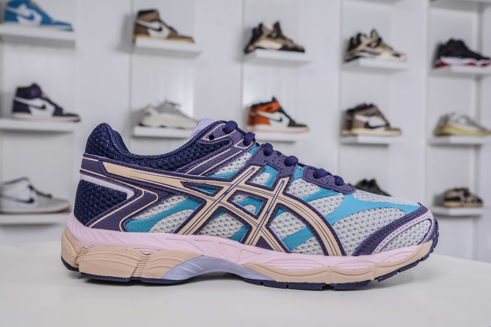 200 Asics Gel-Cumulus 16 亚瑟士复古时尚缓震运动跑步鞋 1203A763-020