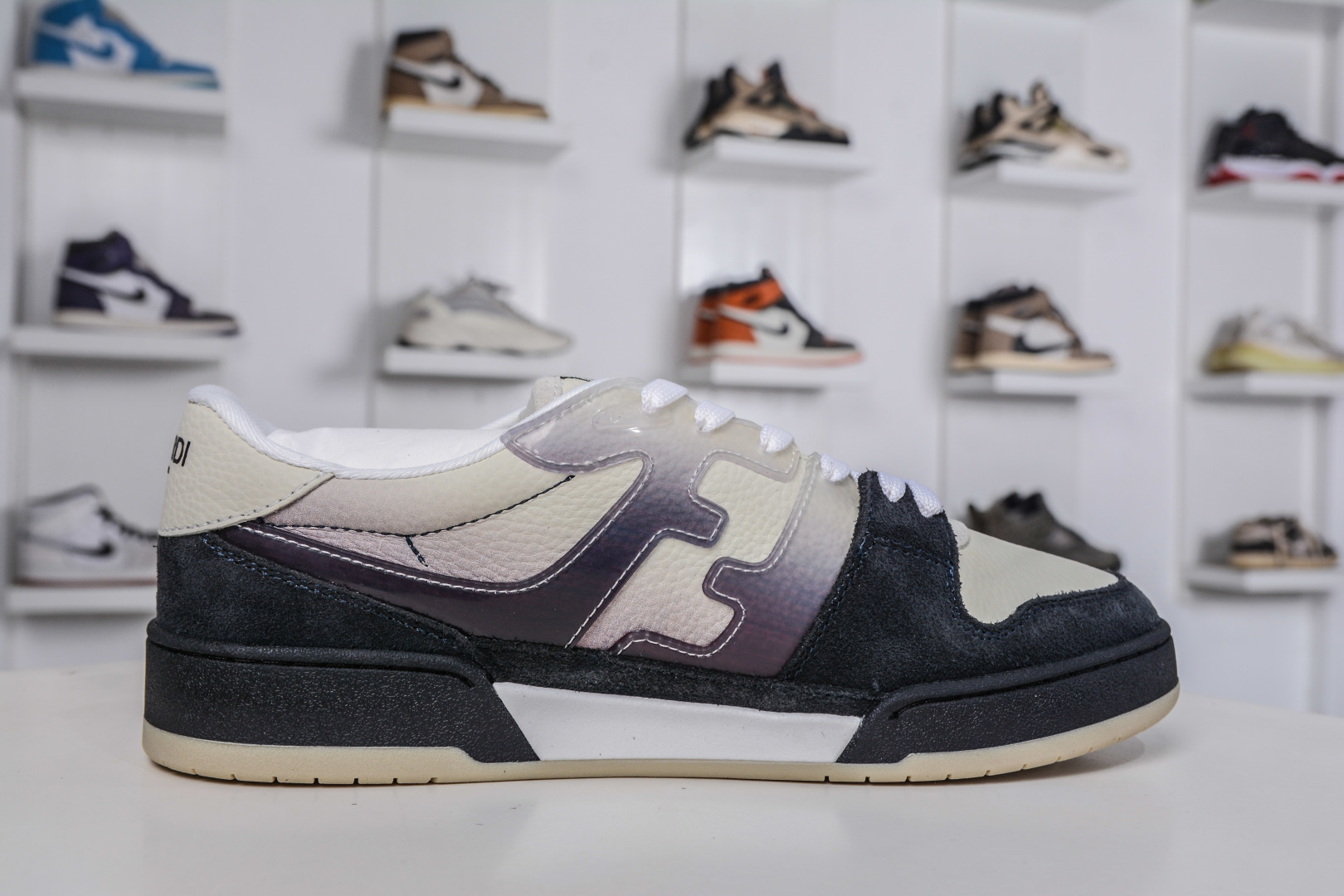 350 广东原装高端品质 FENDI芬迪 Match 圆头厚底 低帮板鞋 Fendi芬迪情侣款休闲鞋