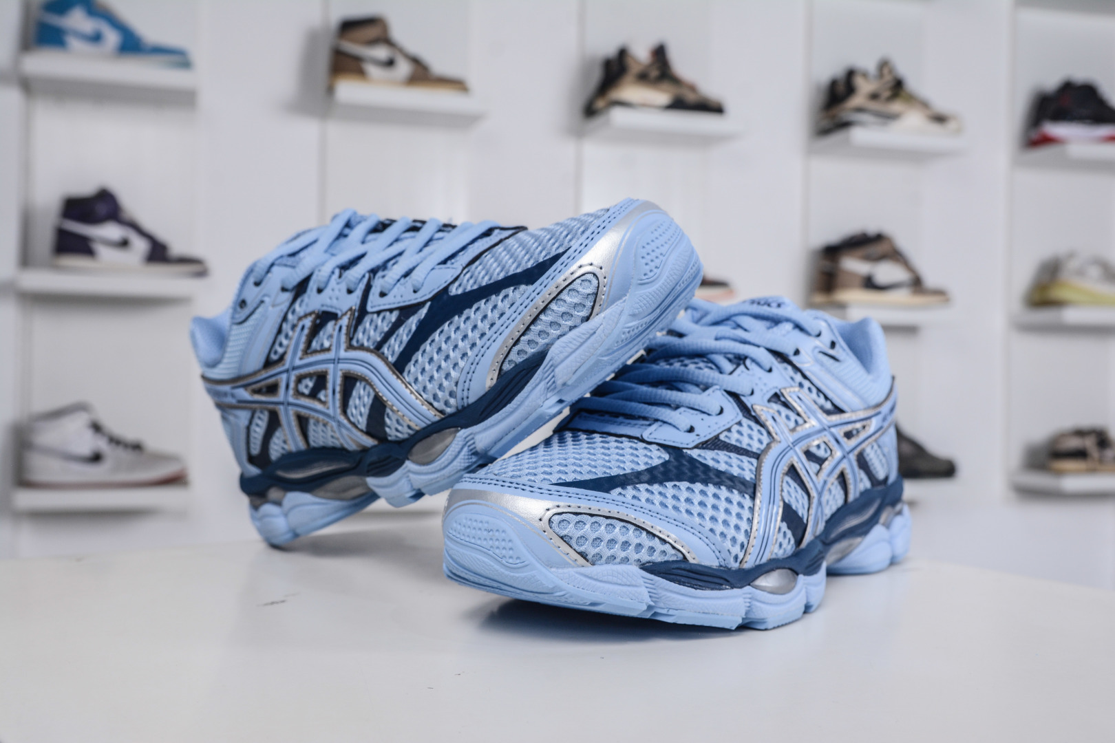 200 Asics Gel-Cumulus 16 亚瑟士复古时尚缓震运动跑步鞋 1203A733-400