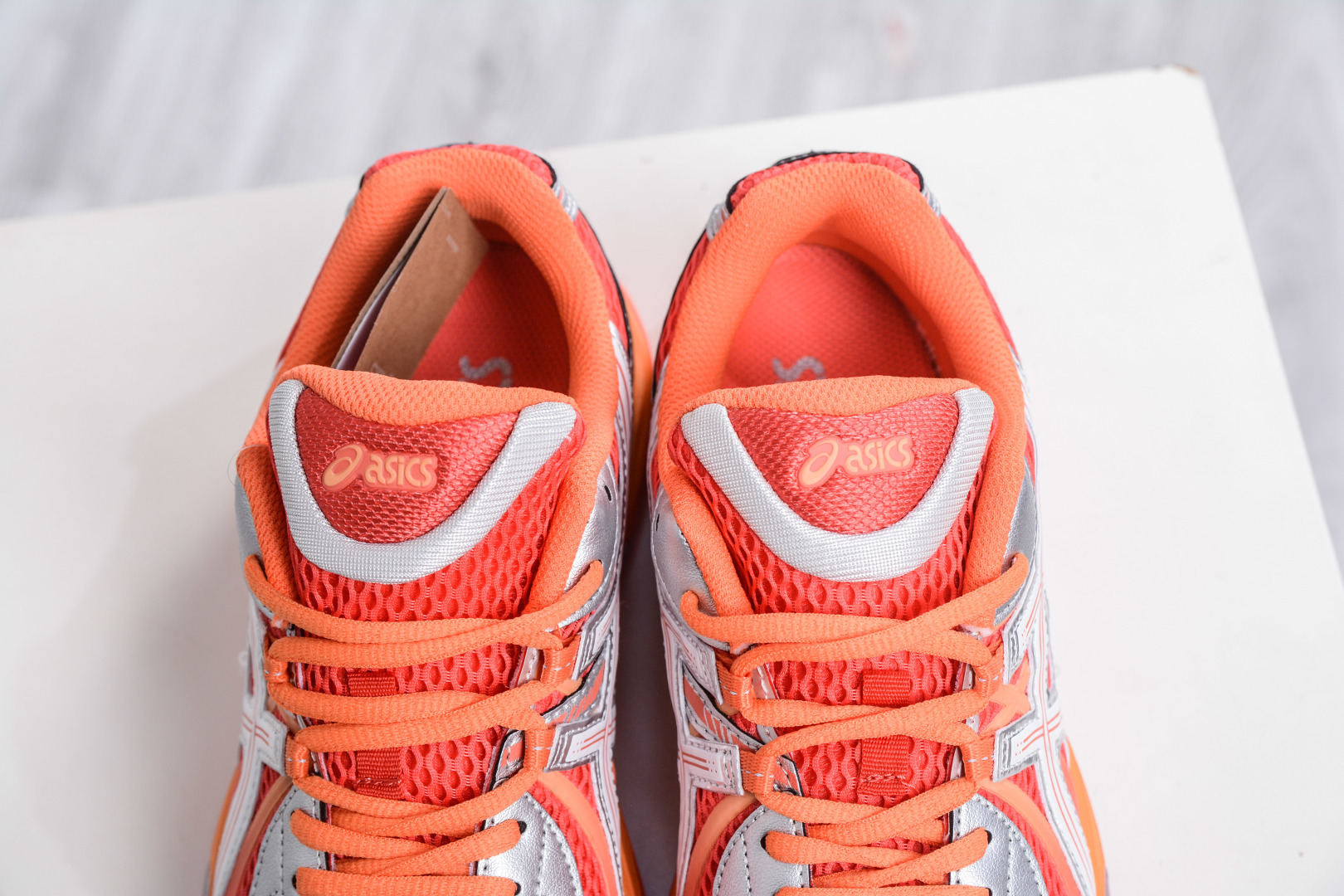 190 Asics Gel-Sekiran 亚瑟士 时尚舒适复古休闲运动跑步鞋 1203A954-700