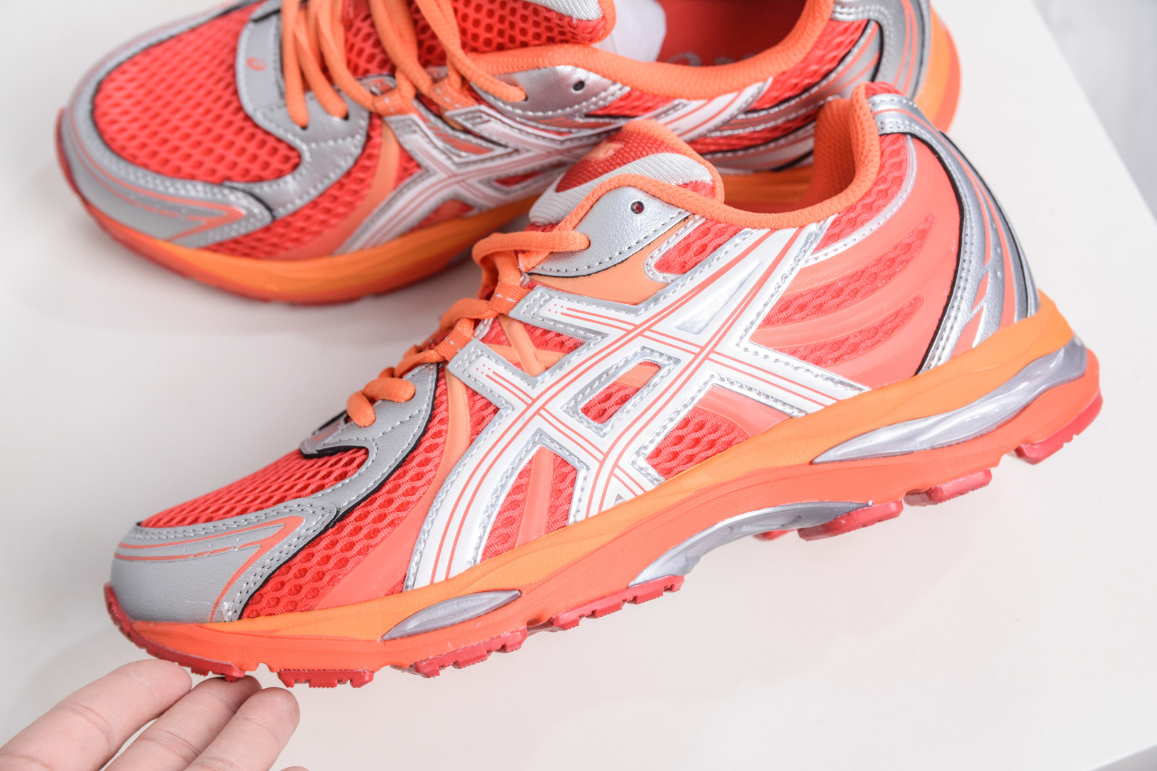 190 Asics Gel-Sekiran 亚瑟士 时尚舒适复古休闲运动跑步鞋 1203A954-700