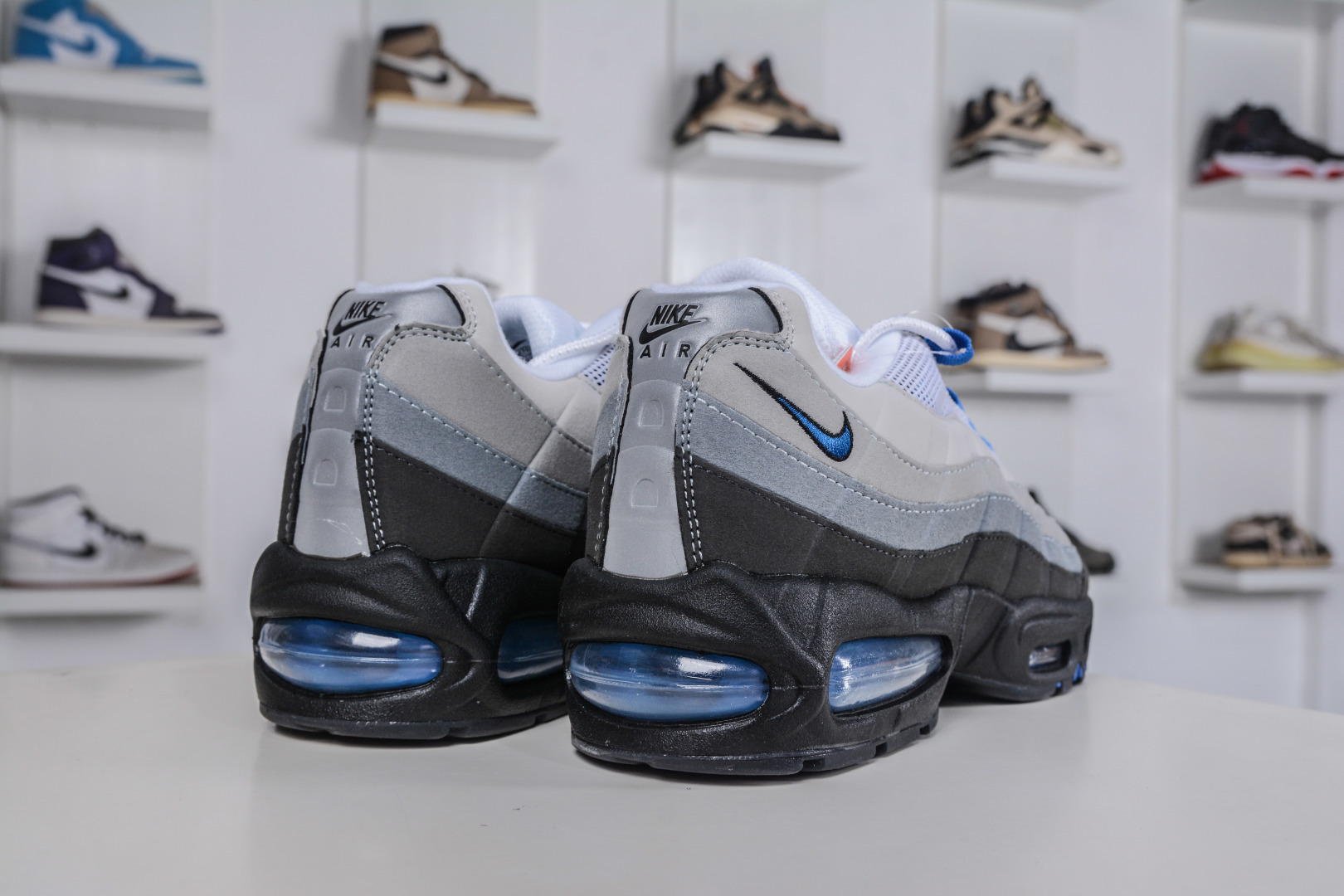 260 NK Air Max 95 复古减震气垫跑鞋 IM7410-100