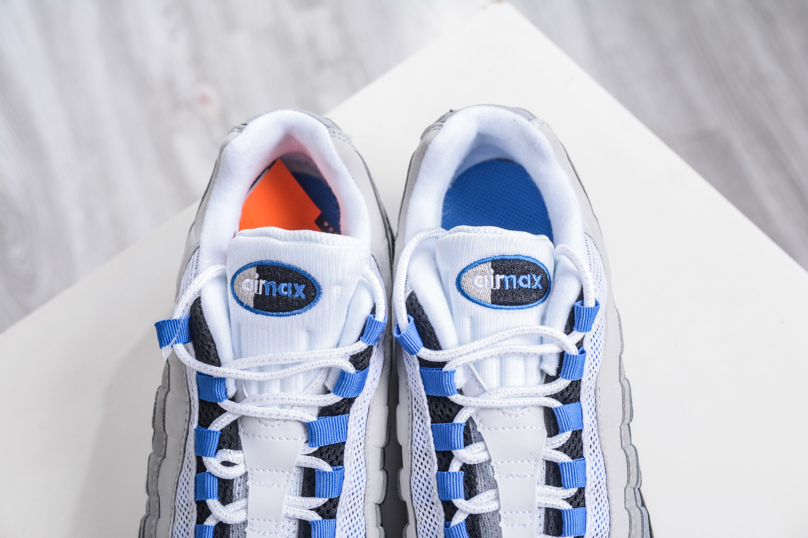 260 NK Air Max 95 复古减震气垫跑鞋 IM7410-100