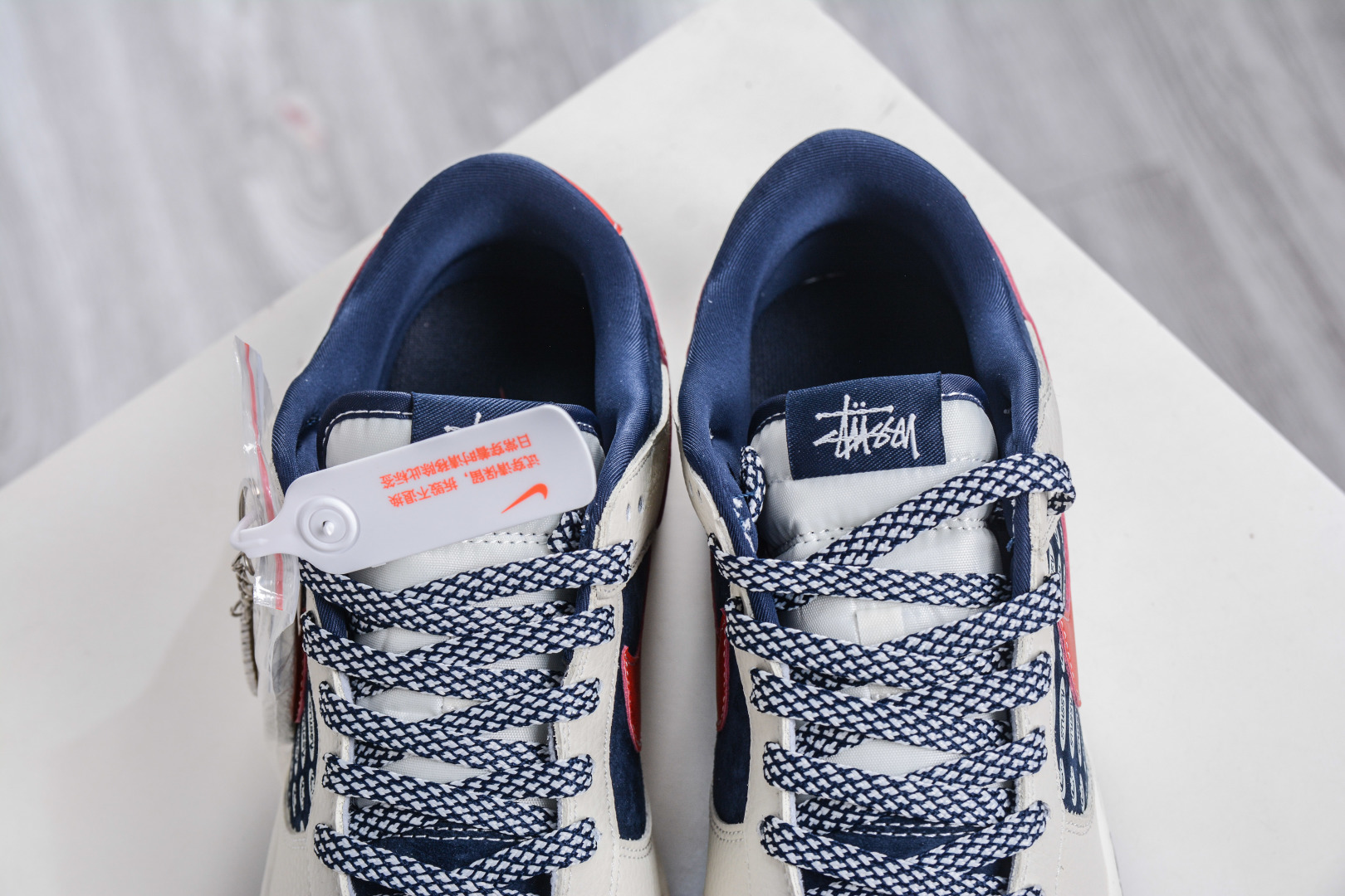 270 Nike SB Dunk Low X Stussy 斯图西联名-米白蓝红勾 DD1988-008