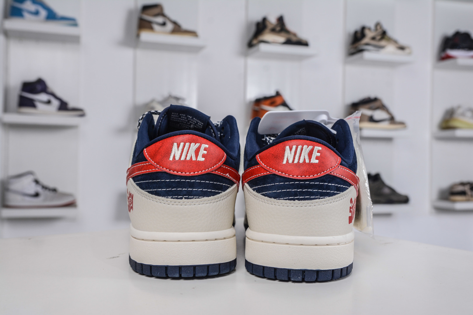270 Nike SB Dunk Low X Stussy 斯图西联名-米白蓝红勾 DD1988-008