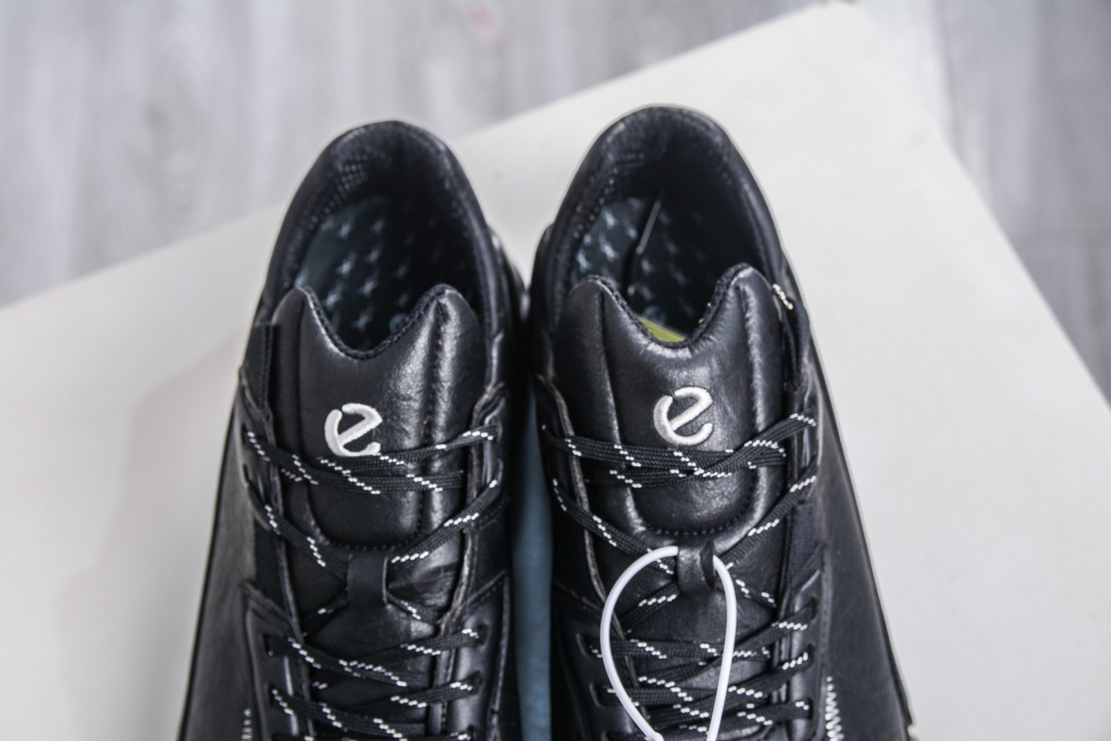 300 ECCO爱步男款跑步鞋 防滑缓震透气运动鞋健步BIOM2.1越野系列