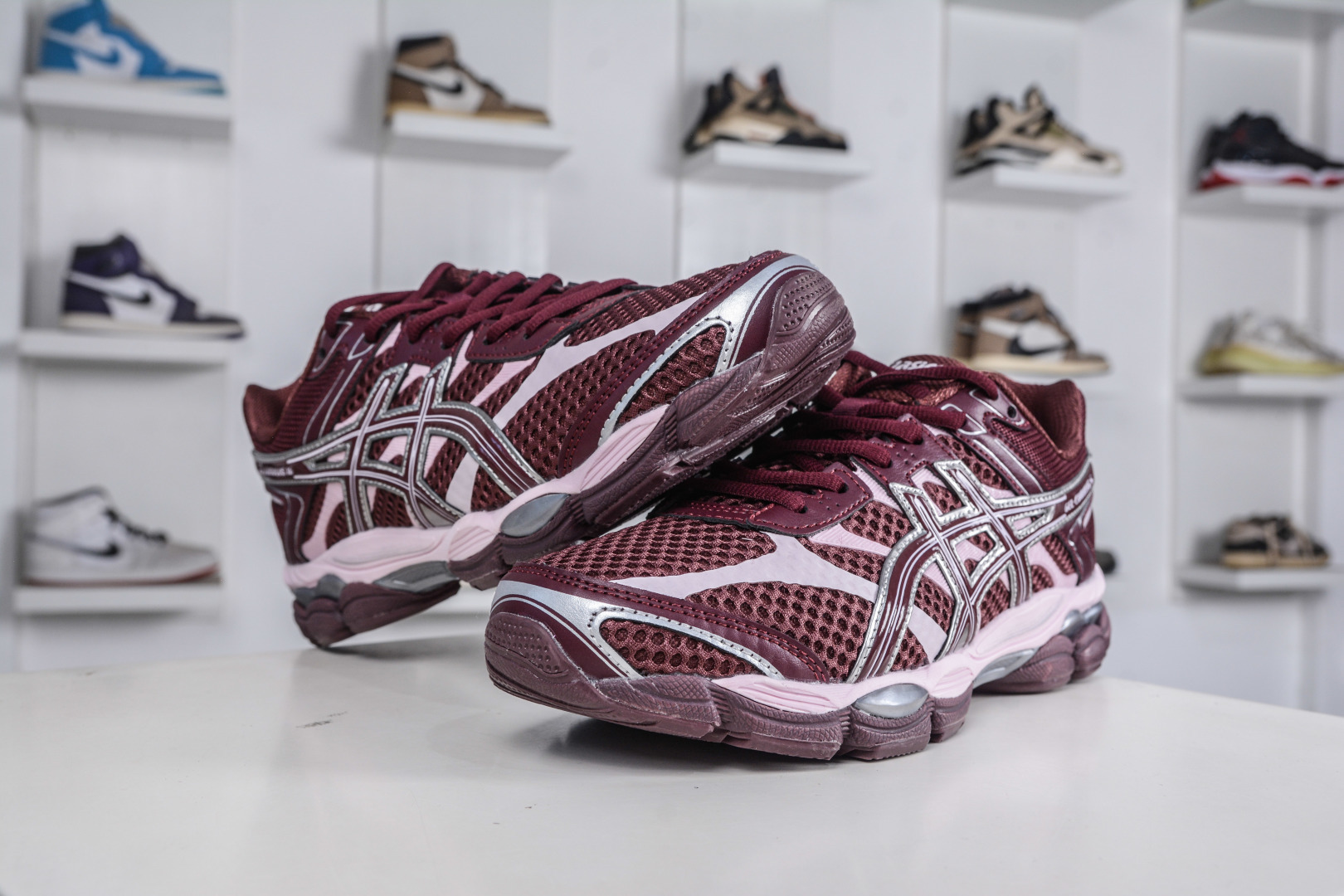 200 Asics Gel-Cumulus 16 亚瑟士复古时尚缓震运动跑步鞋 1203A733-600