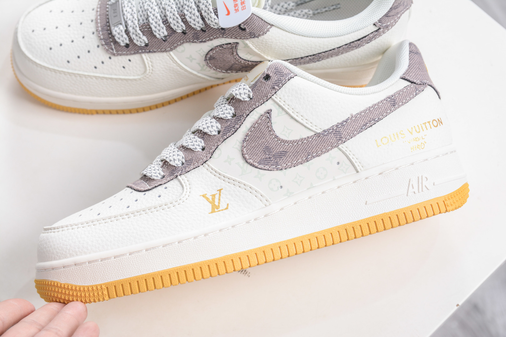 260 Nike Air Force 1 Low 07 x Louis VuittLV联名-米棕黄 QW5606-262