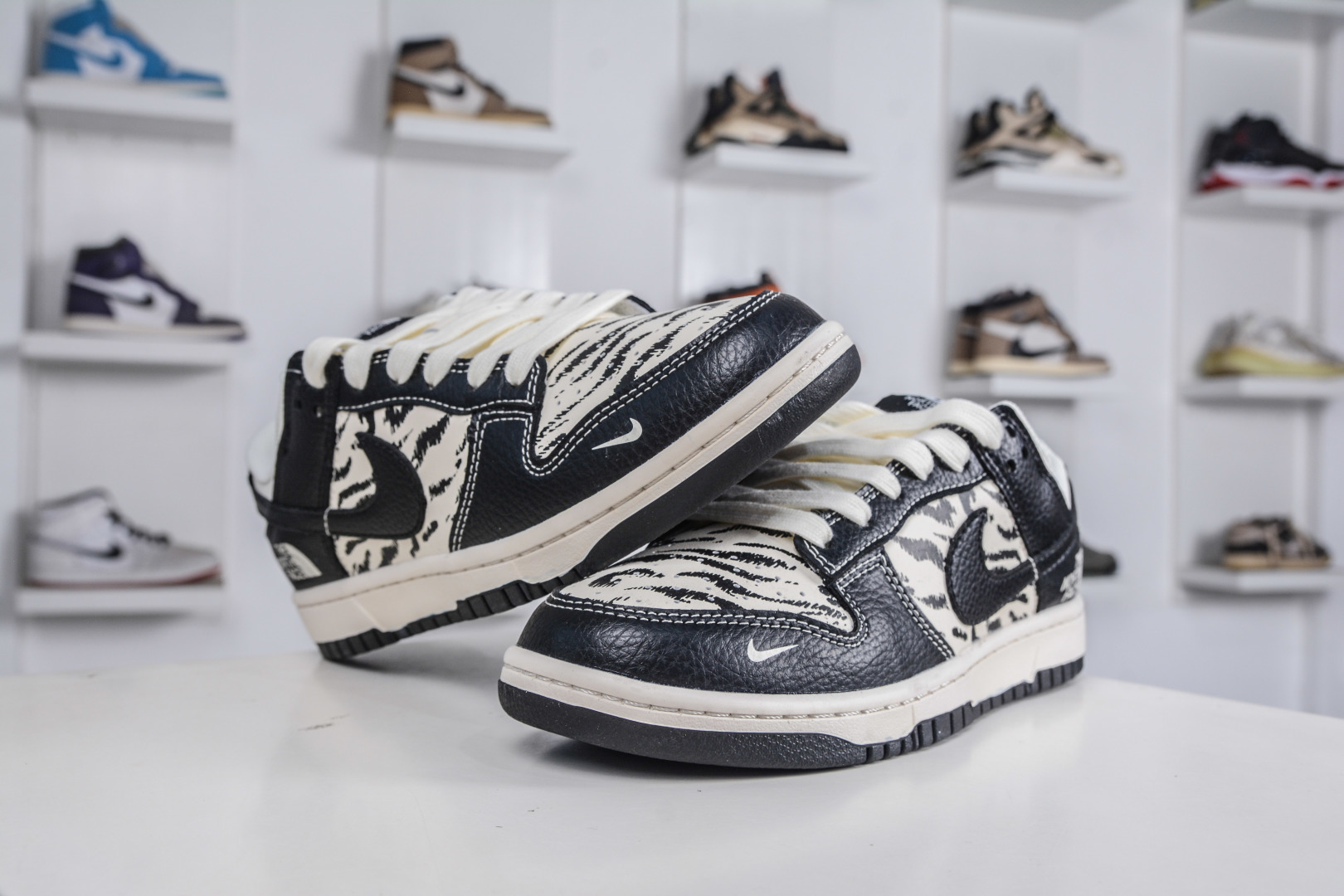 270 Nike SB Dunk Low x The North Face 北面联名-米黑涂鸦 QW5836-028