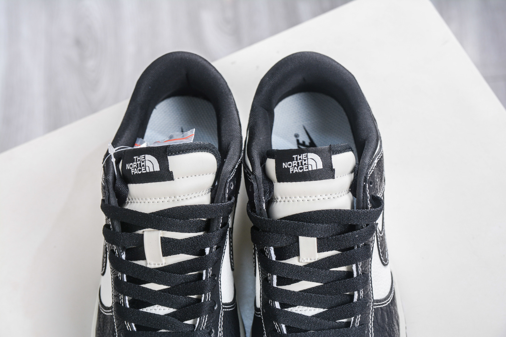 270 Nike SB Dunk Low x The North Face 北面联名-黑白 YF9511-915