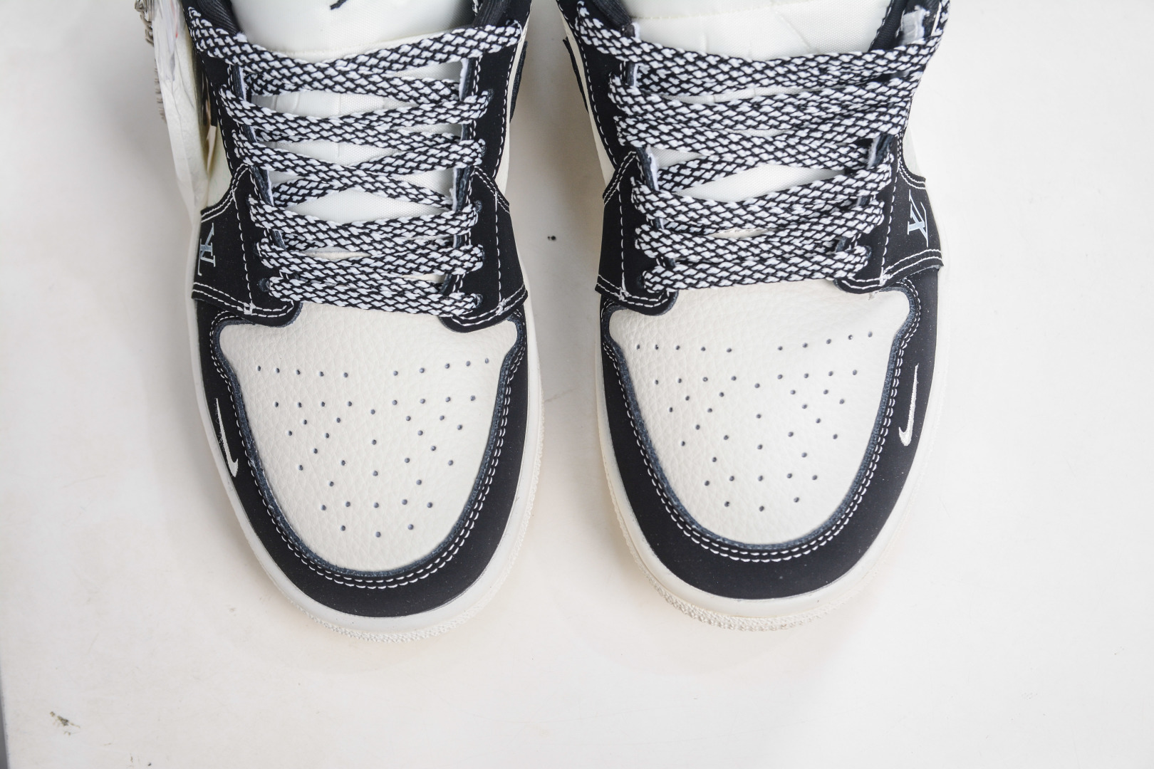 270 Air Jordan AJ1 Low X Louis Vuitt低帮联名LV-黑白熊猫印花 QL1988-002