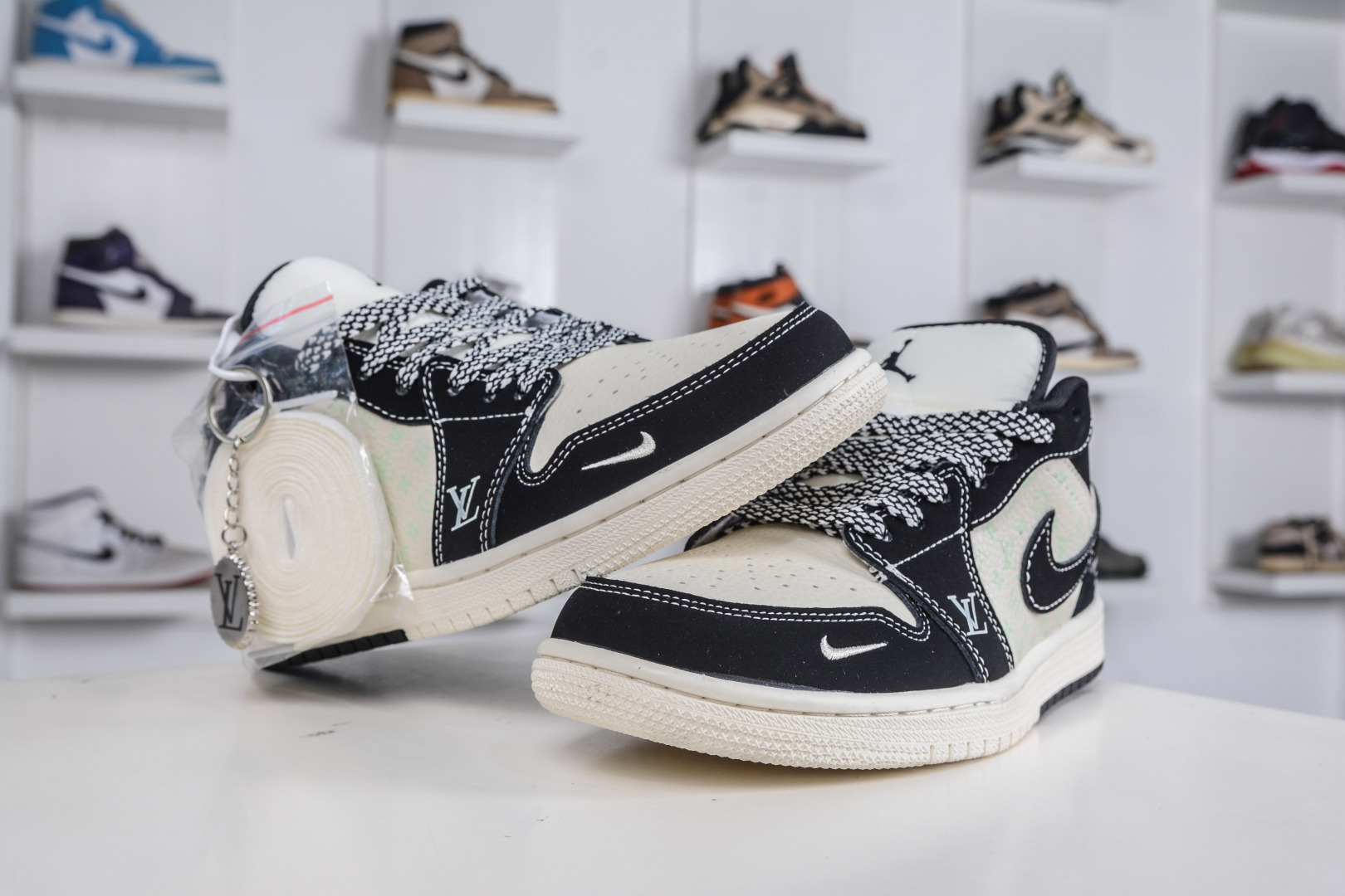 270 Air Jordan AJ1 Low X Louis Vuitt低帮联名LV-黑白熊猫印花 QL1988-002