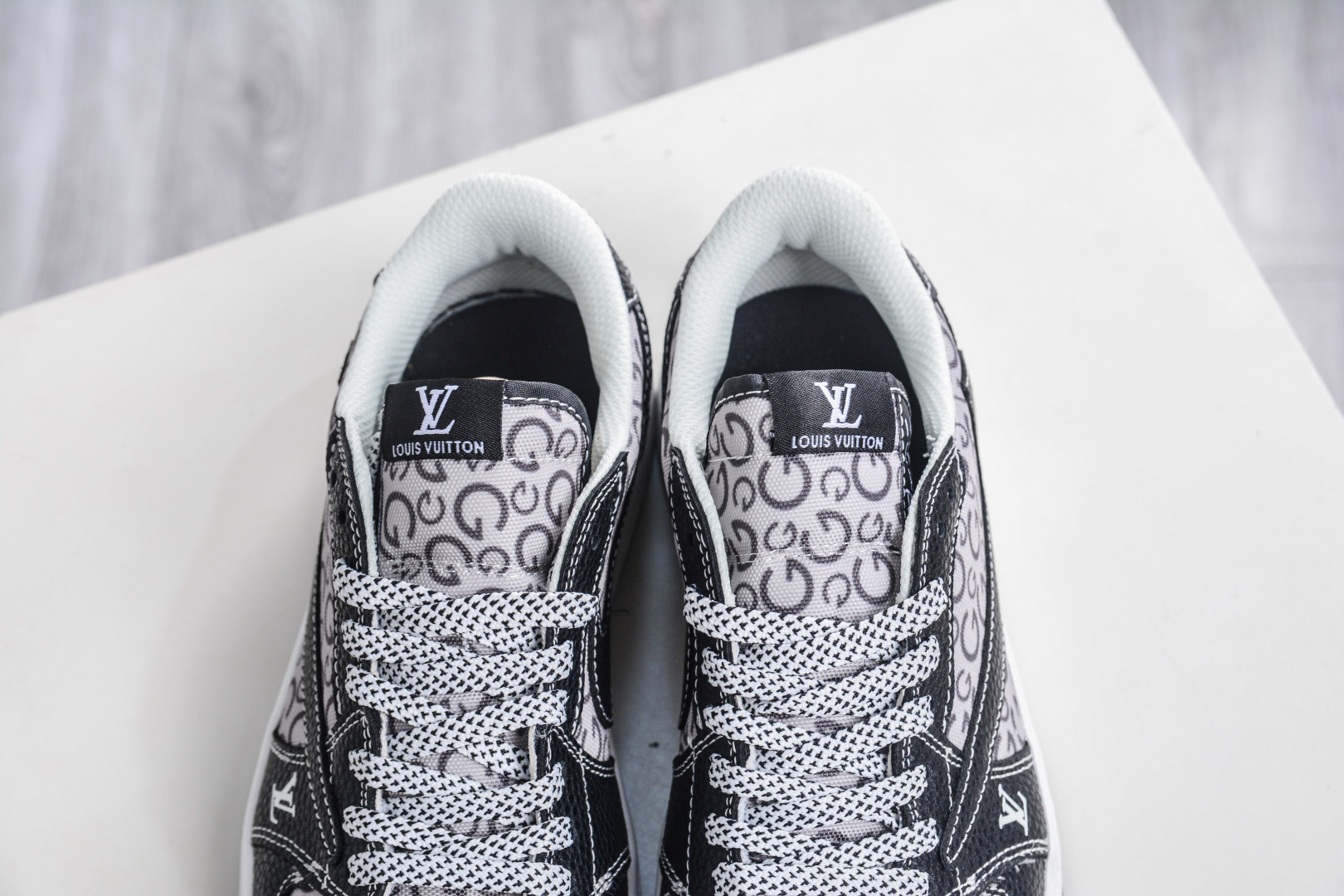 270 TS x Air Jordan x Louis VuittAJ1 Low 倒钩低帮LV联名-黑荔纹 DZ5899-041