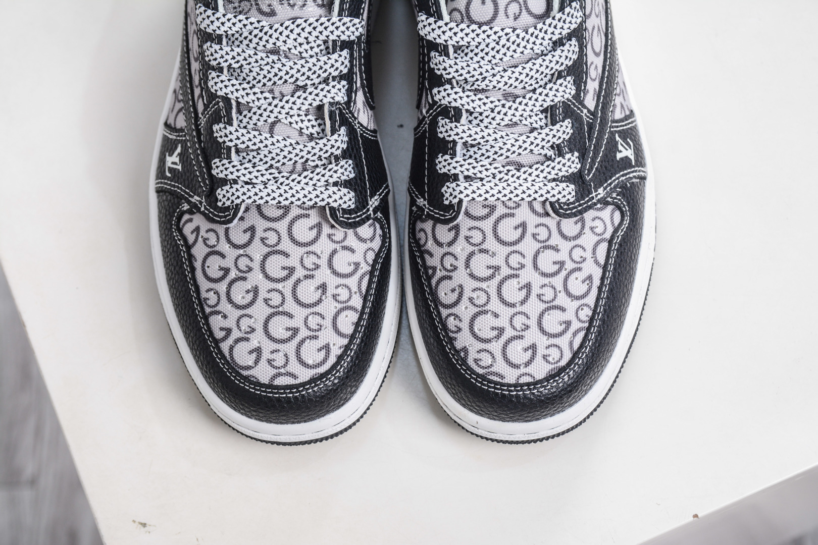 270 TS x Air Jordan x Louis VuittAJ1 Low 倒钩低帮LV联名-黑荔纹 DZ5899-041