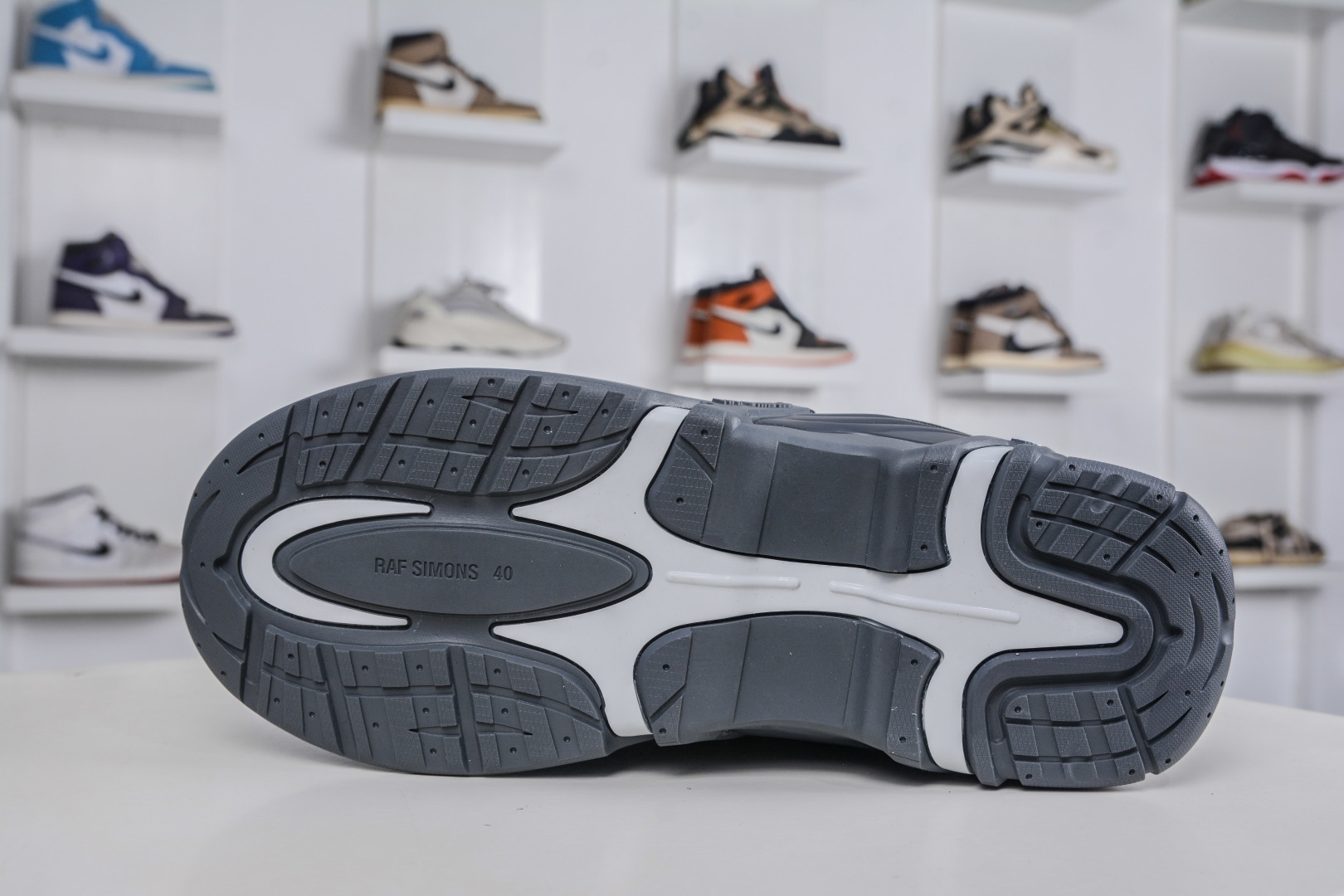 260 RAF SIMONS CYLON-21 潮流运动 圆头系带 低帮休闲鞋采用光滑皮革 HR740001L-2959