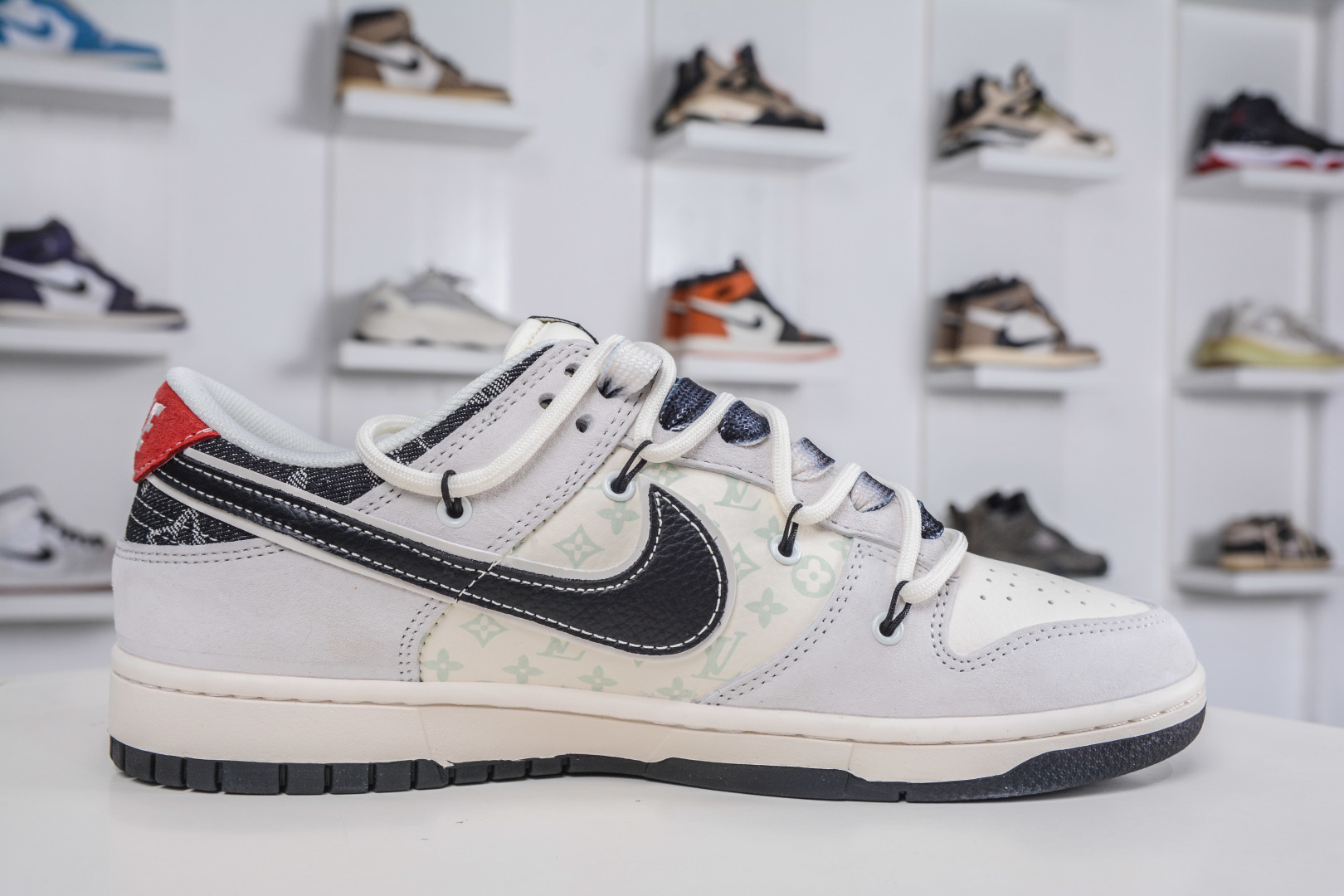 270 Nike SB Dunk Low x Louis VuittLV联名-米灰黑绑带 CX5050-Y53