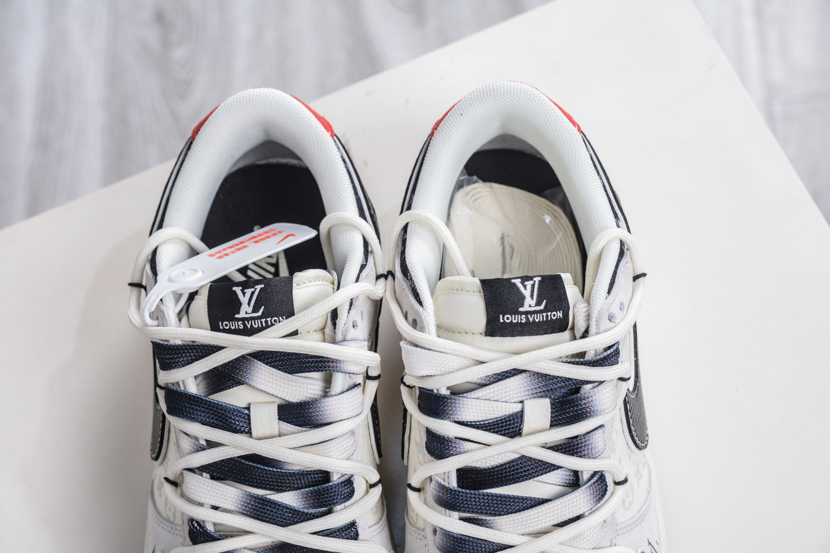270 Nike SB Dunk Low x Louis VuittLV联名-米灰黑绑带 CX5050-Y53