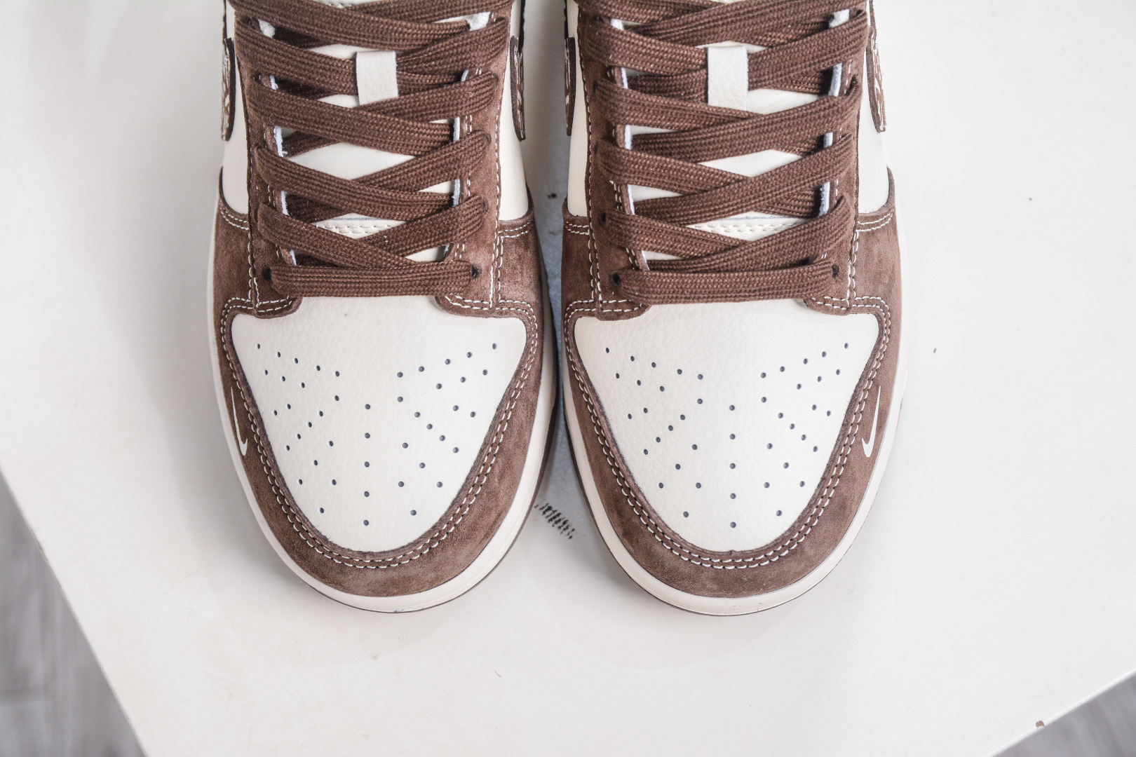 270 Nike SB Dunk Low x NIKE 耐克联名-白棕猪八革 XD1588-240