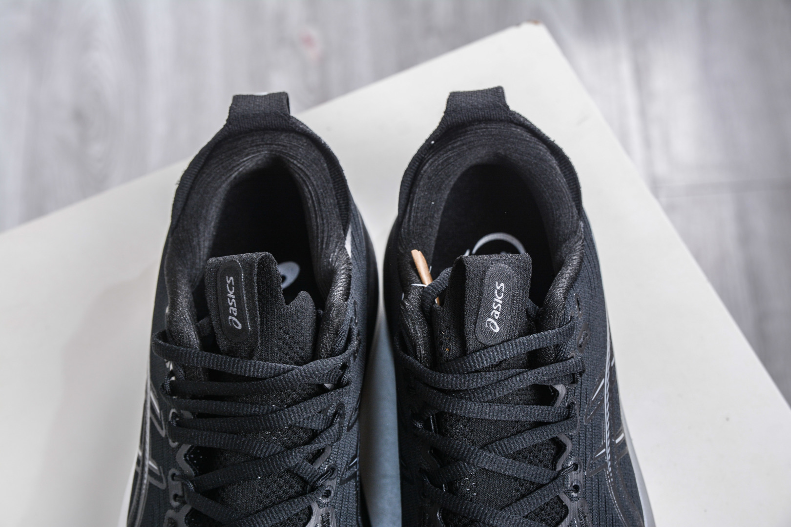 190 Asics GEL-Nimbus 28 亚瑟士缓震跑鞋 1011C491-001