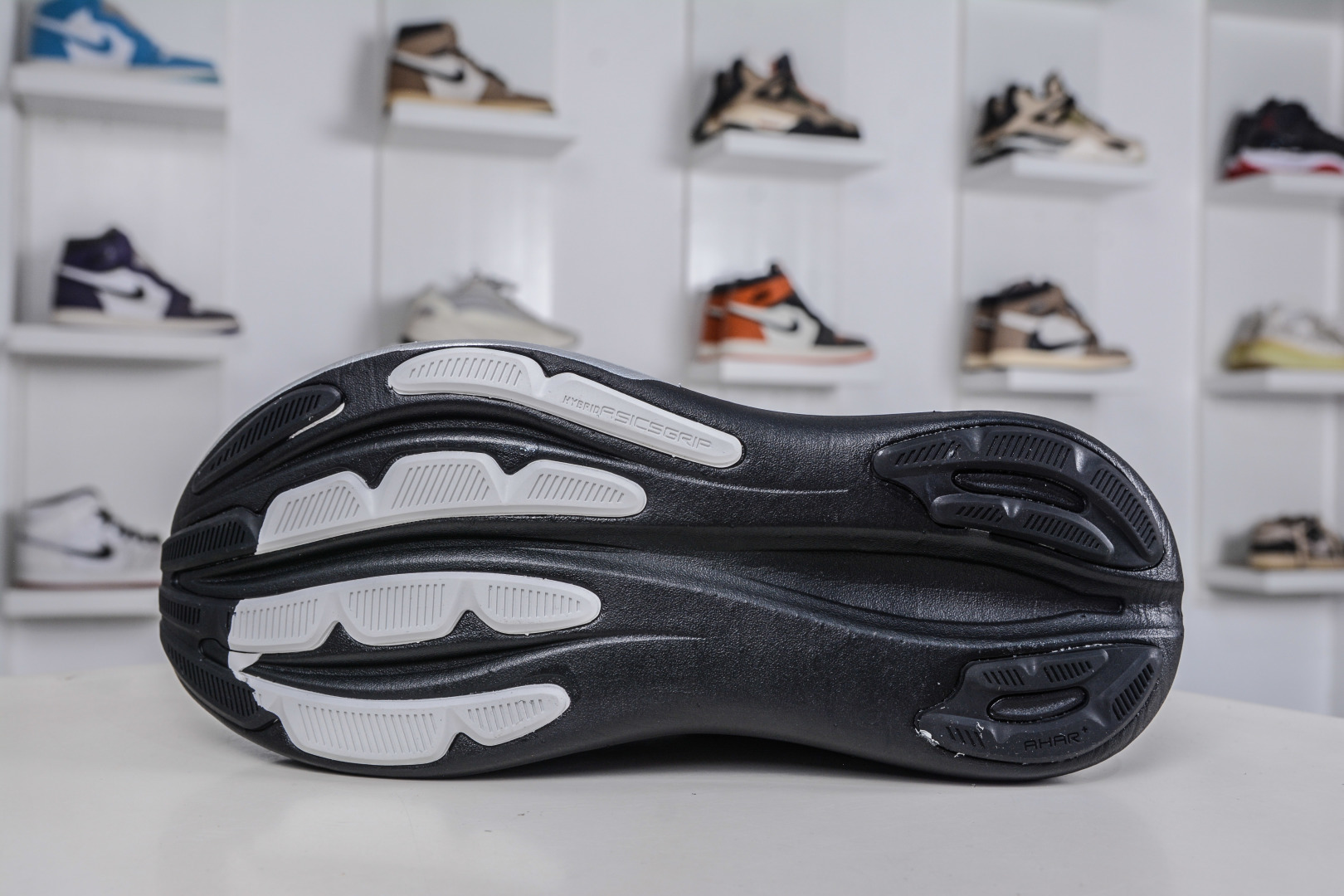 190 Asics GEL-Nimbus 28 亚瑟士缓震跑鞋 1011C491-001