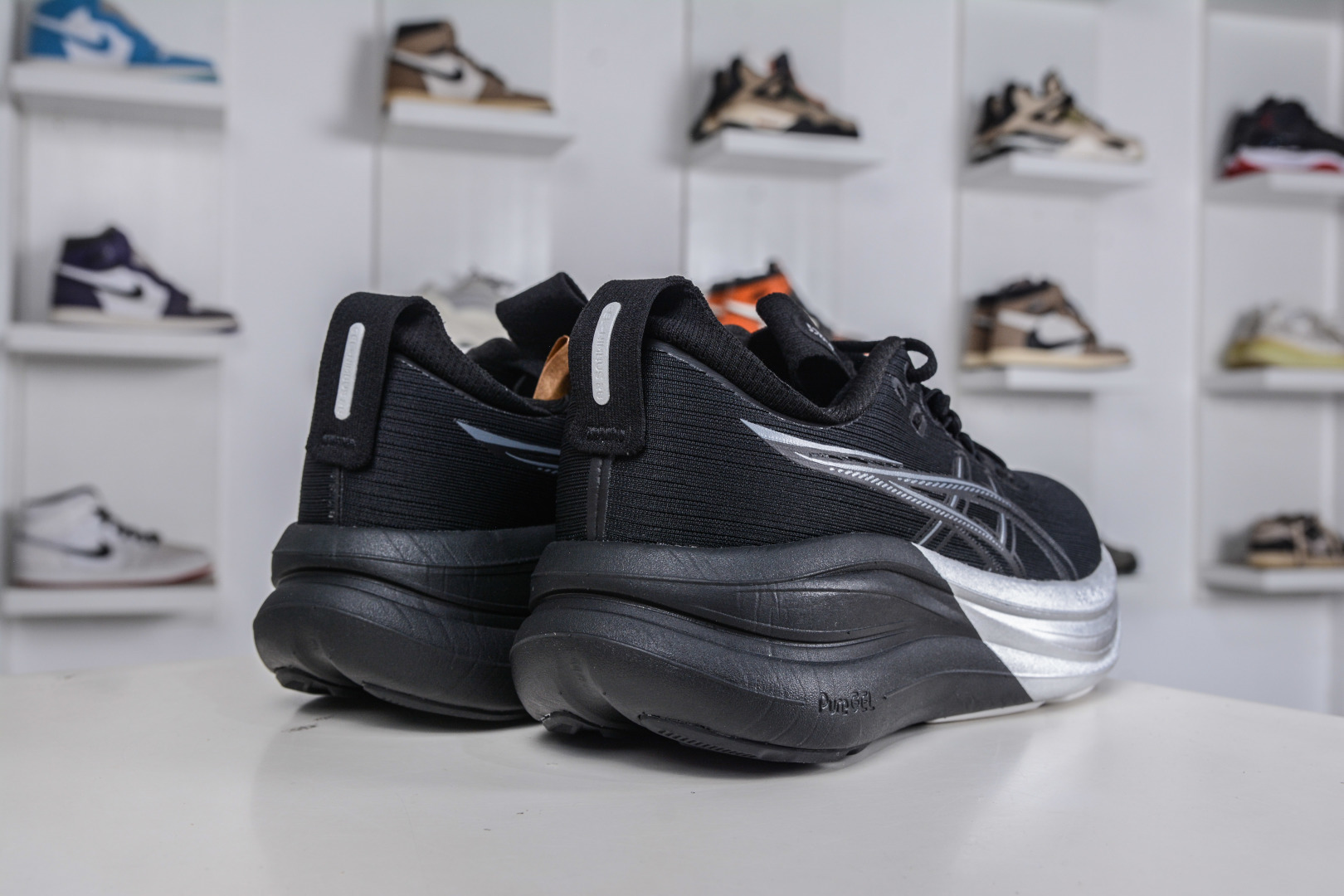 190 Asics GEL-Nimbus 28 亚瑟士缓震跑鞋 1011C491-001