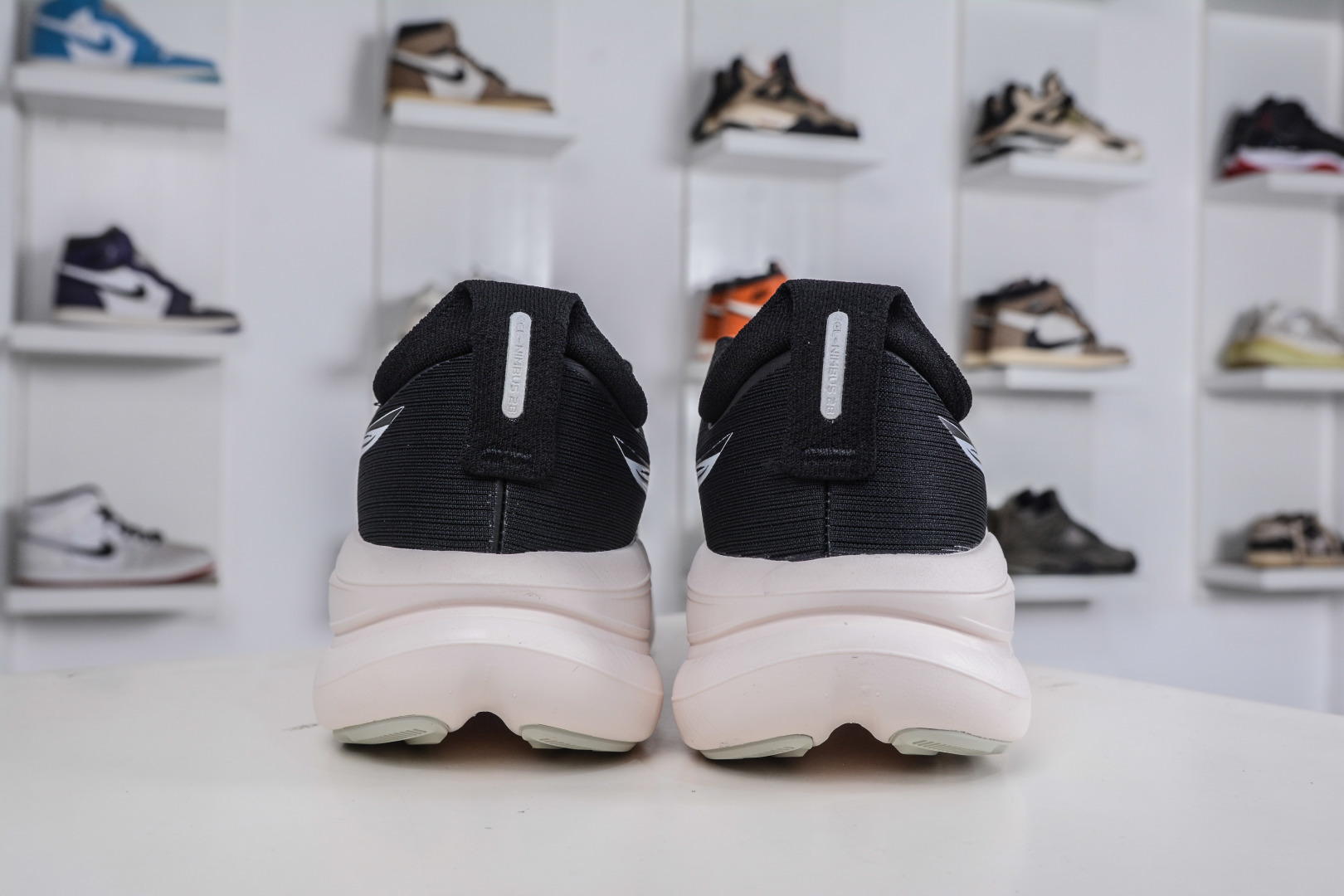 190 Asics GEL-Nimbus 28 亚瑟士缓震跑鞋 1011C491-020