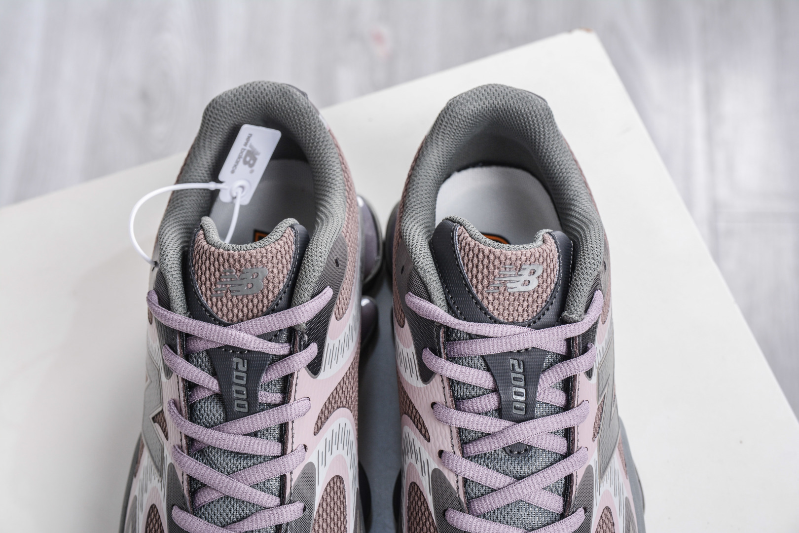 220 T版纯原 New Balance NB2000 舒适百搭防滑耐磨低帮 U20002T8