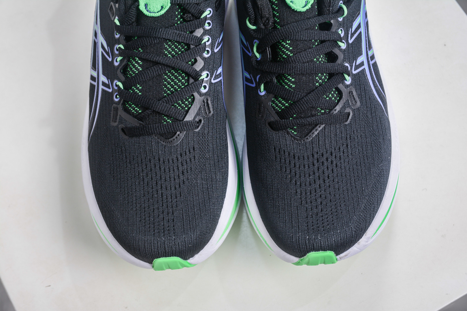 190 Asics GEL-Nimbus 28 亚瑟士缓震跑鞋 1011C127-100