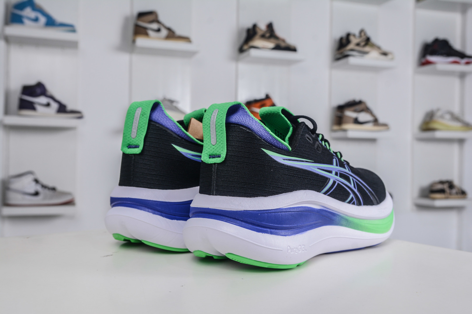 190 Asics GEL-Nimbus 28 亚瑟士缓震跑鞋 1011C127-100